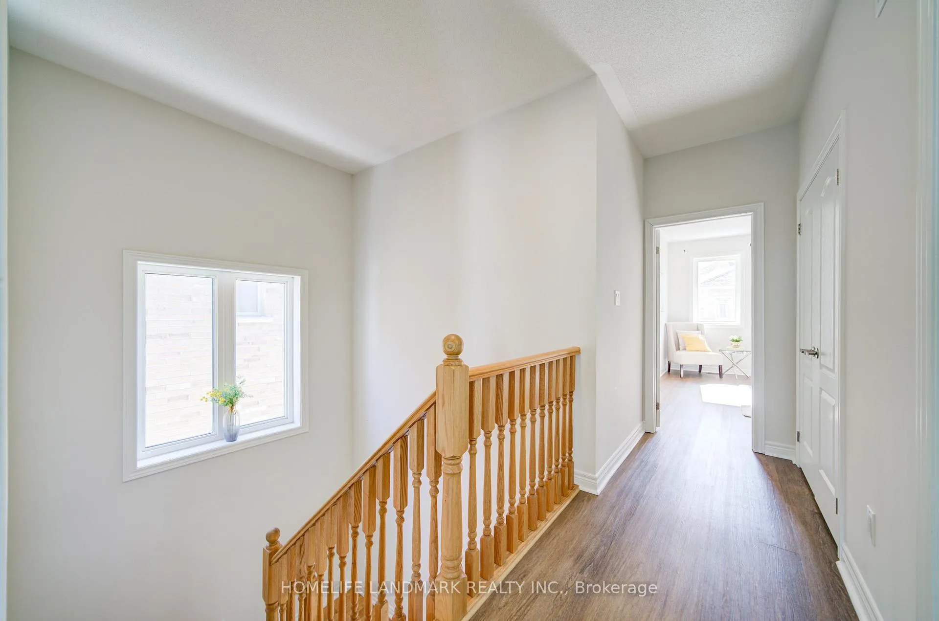 Photo 20 of 127 Decast Crescent, Markham, Box Grove — HOMEH