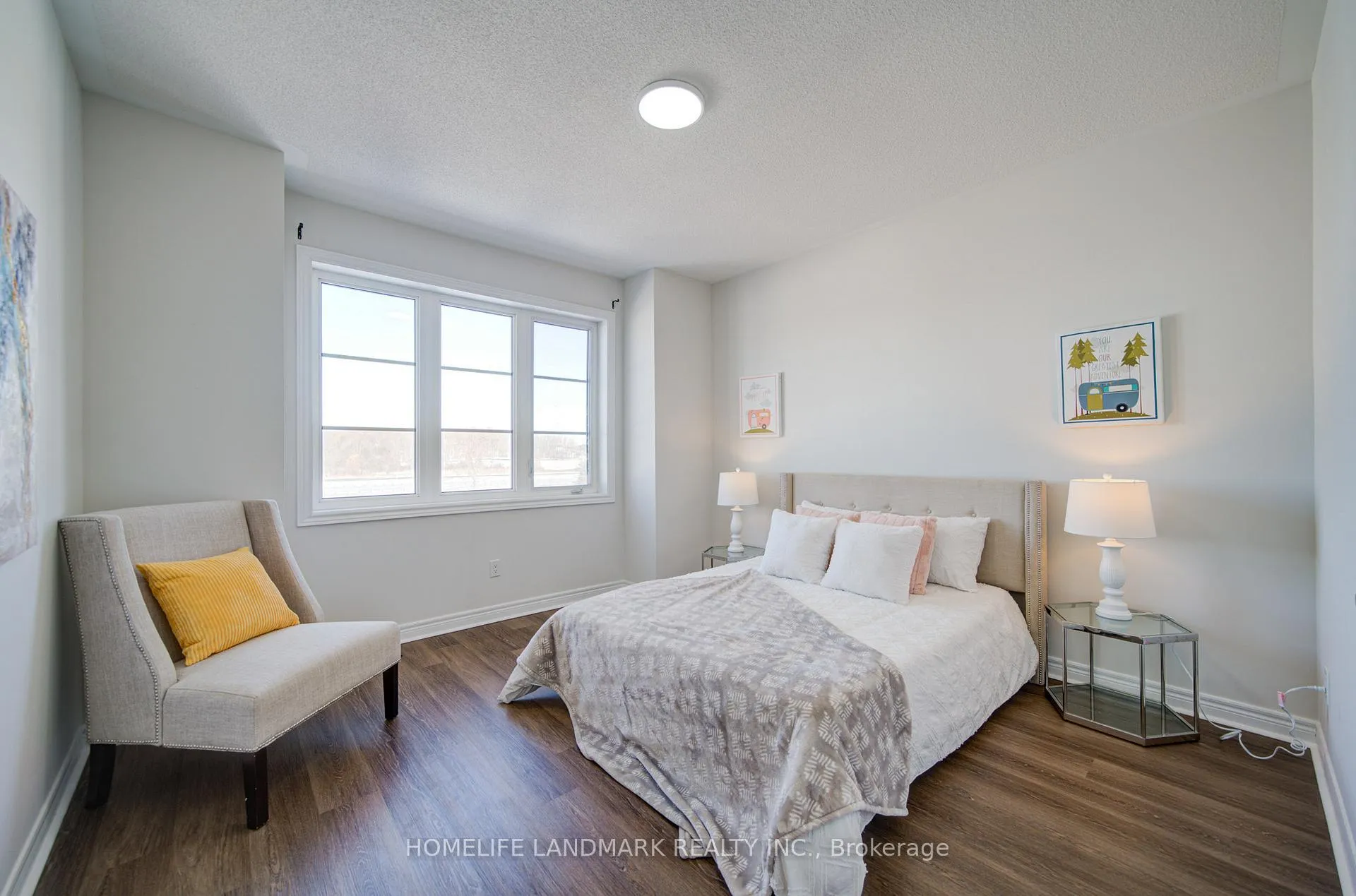 Photo 24 of 127 Decast Crescent, Markham, Box Grove — HOMEH