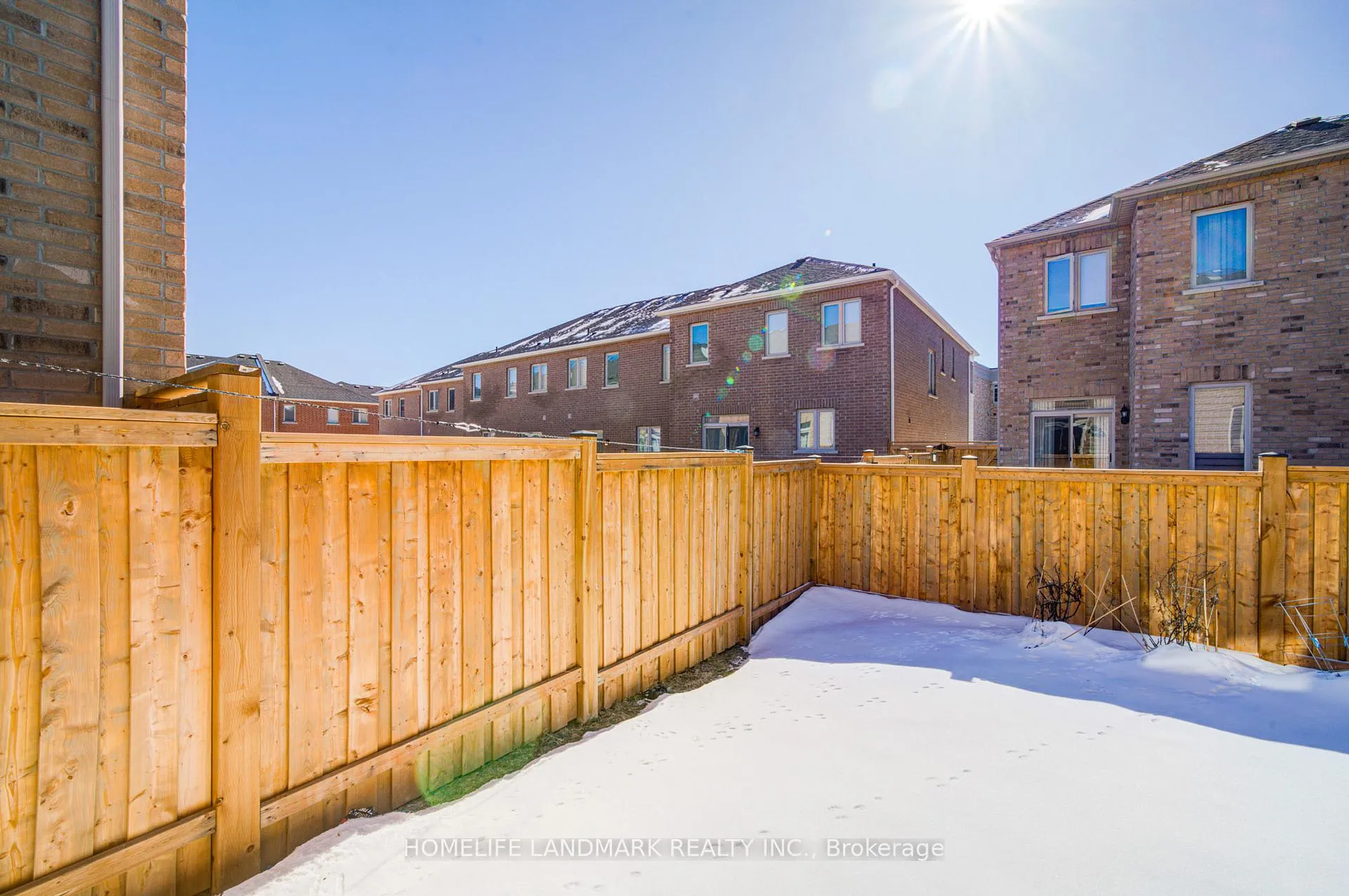 Photo 29 of 127 Decast Crescent, Markham, Box Grove — HOMEH