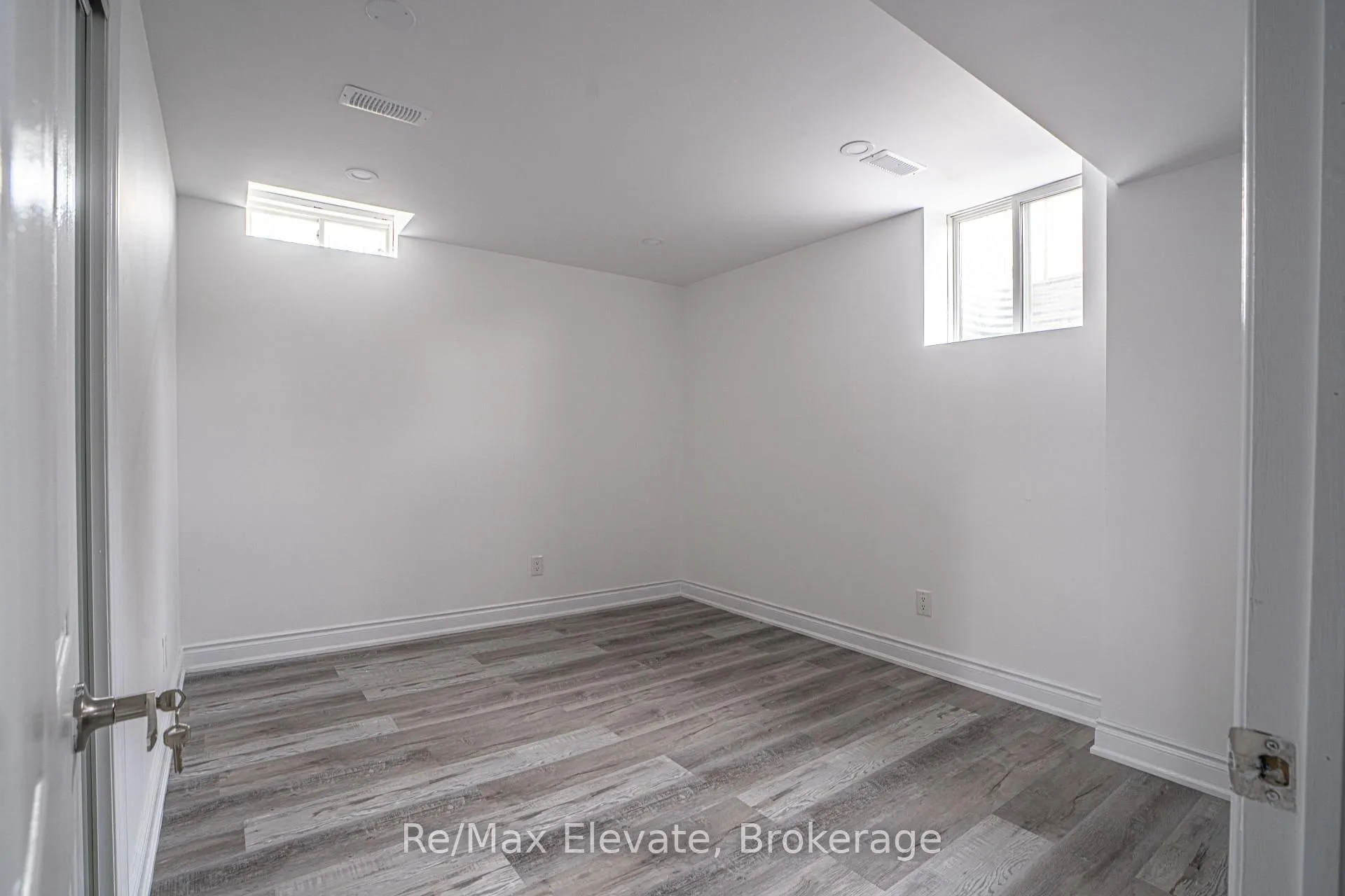 Photo 7 of Unit LOWER, 2 Pardon Avenue W, Whitby, Williamsburg — HOMEH