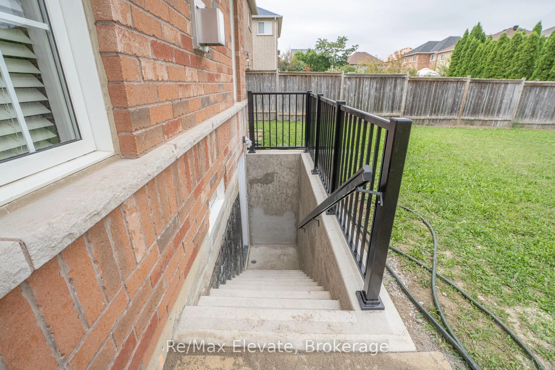 Photo 13 of Unit LOWER, 2 Pardon Avenue W, Whitby, Williamsburg — HOMEH