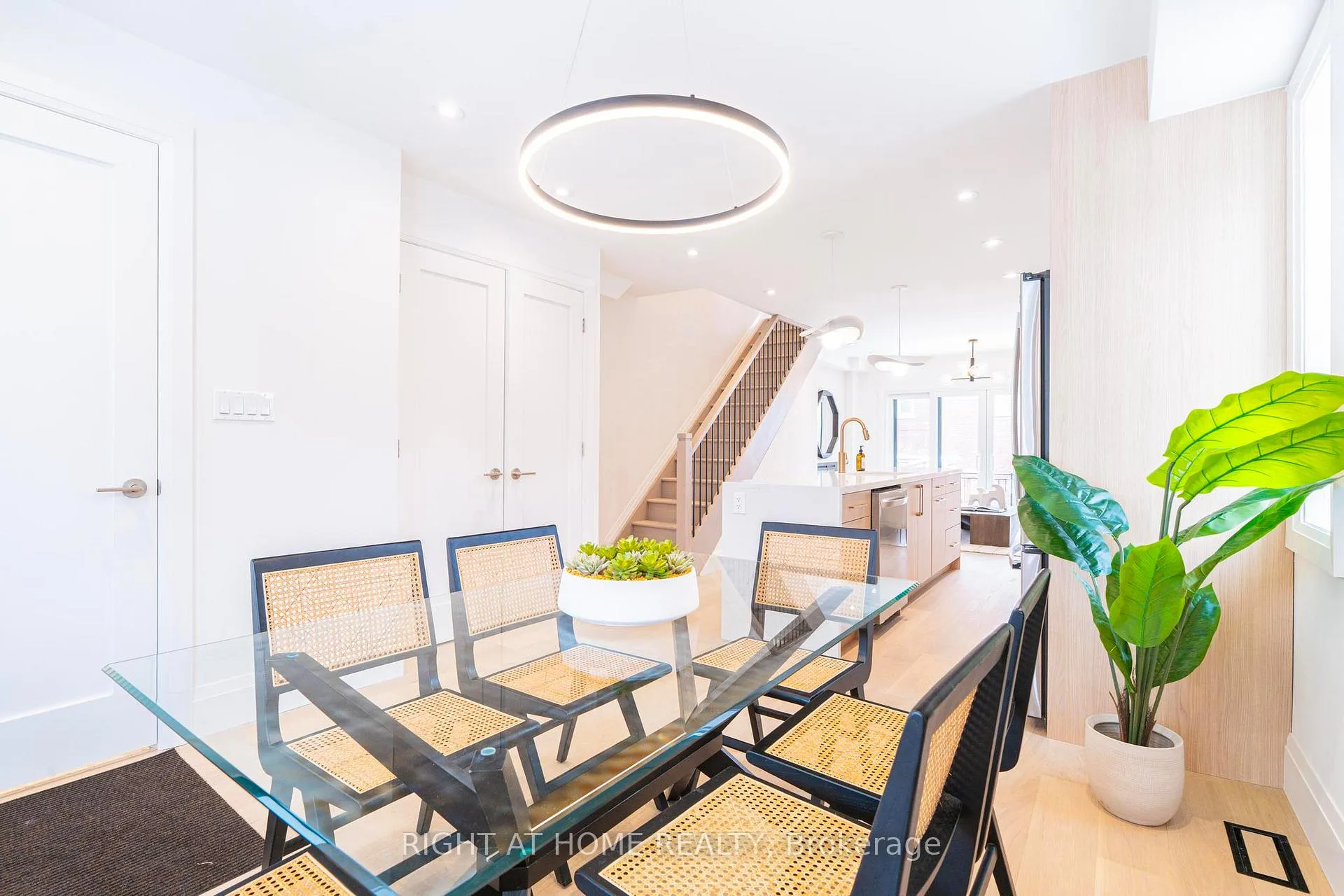 Photo 4 of 138 Winona Drive, Toronto, Wychwood — HOMEH