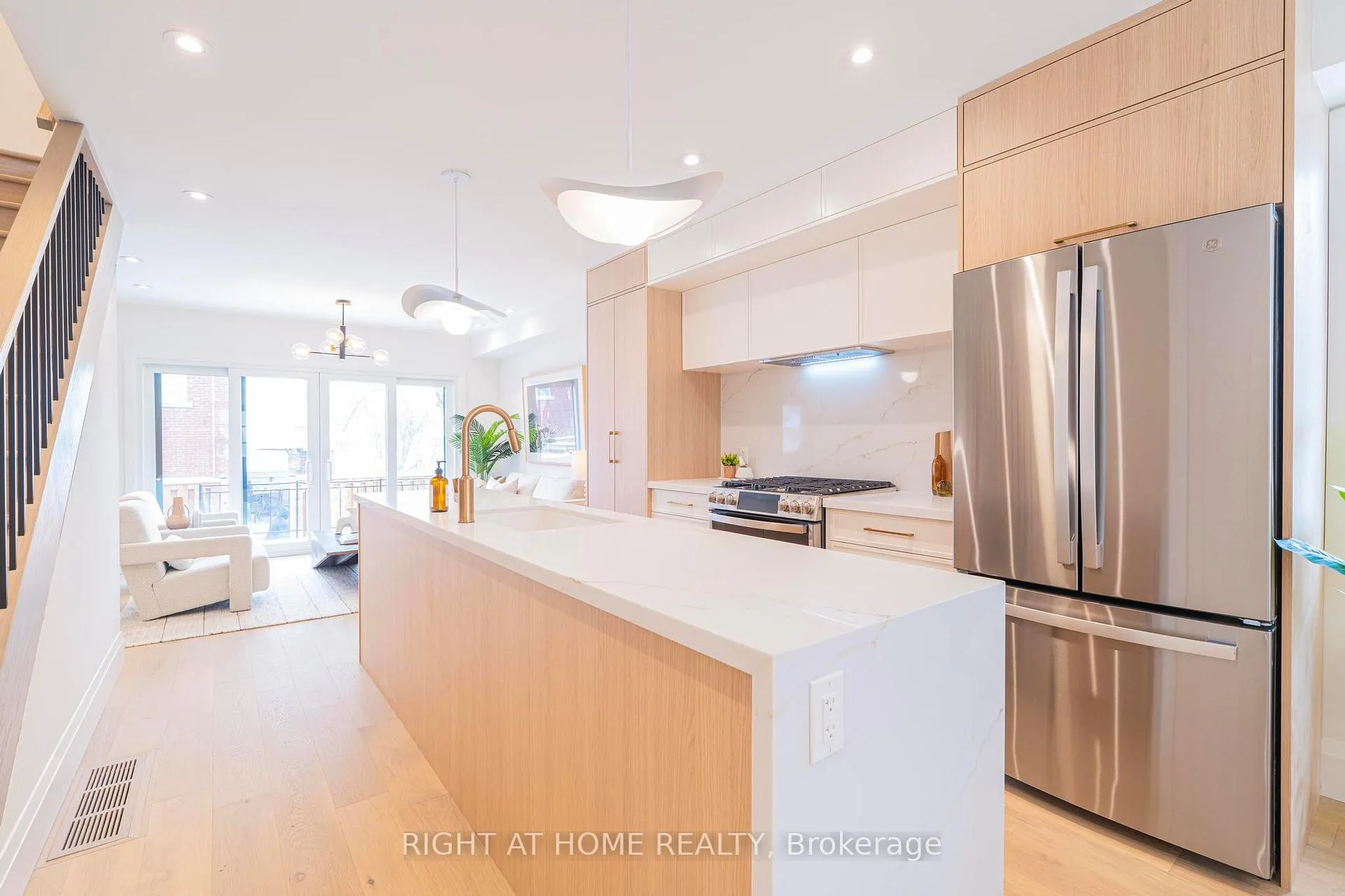 Photo 5 of 138 Winona Drive, Toronto, Wychwood — HOMEH