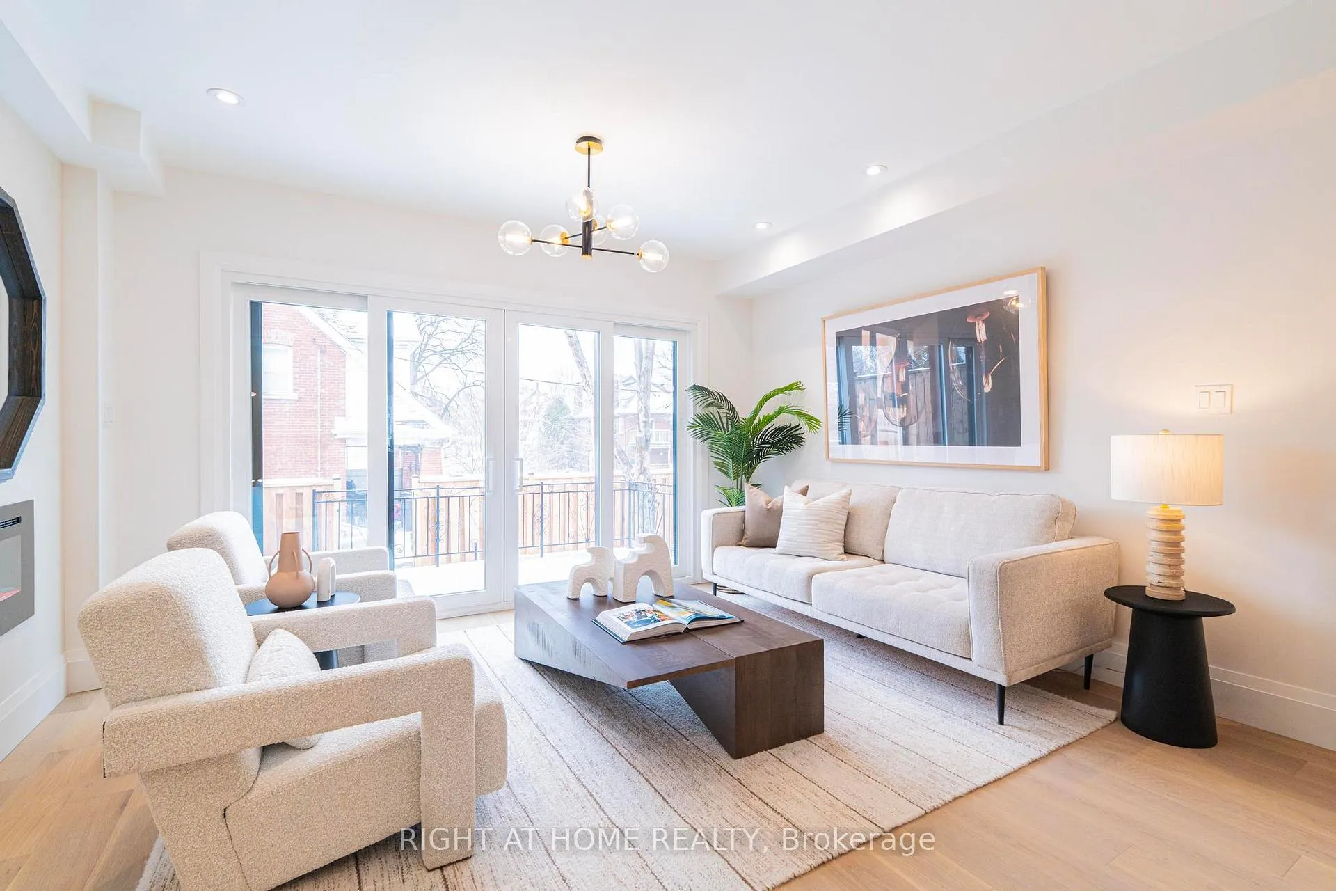 Photo 9 of 138 Winona Drive, Toronto, Wychwood — HOMEH