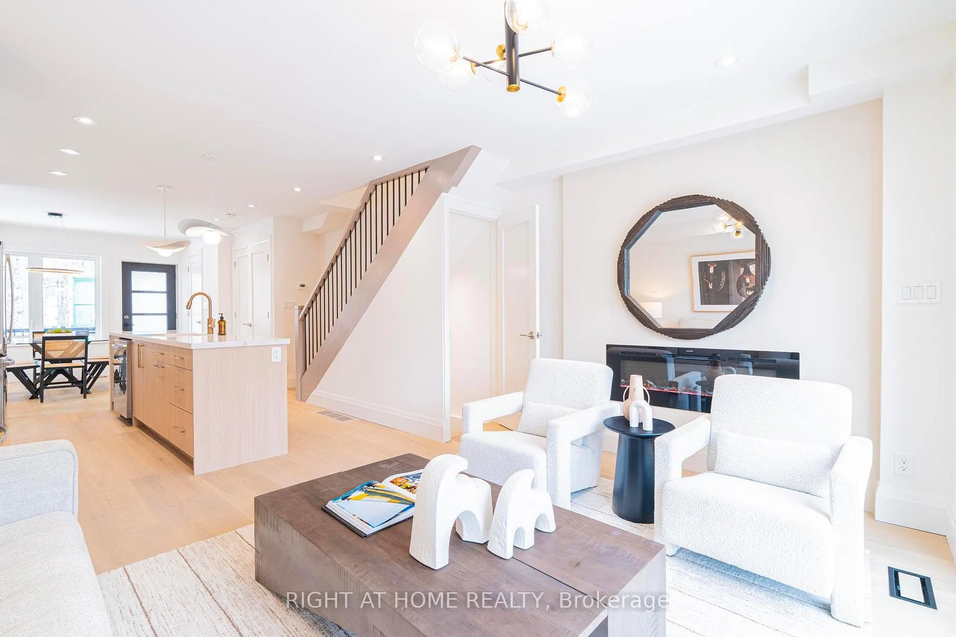 Photo 10 of 138 Winona Drive, Toronto, Wychwood — HOMEH