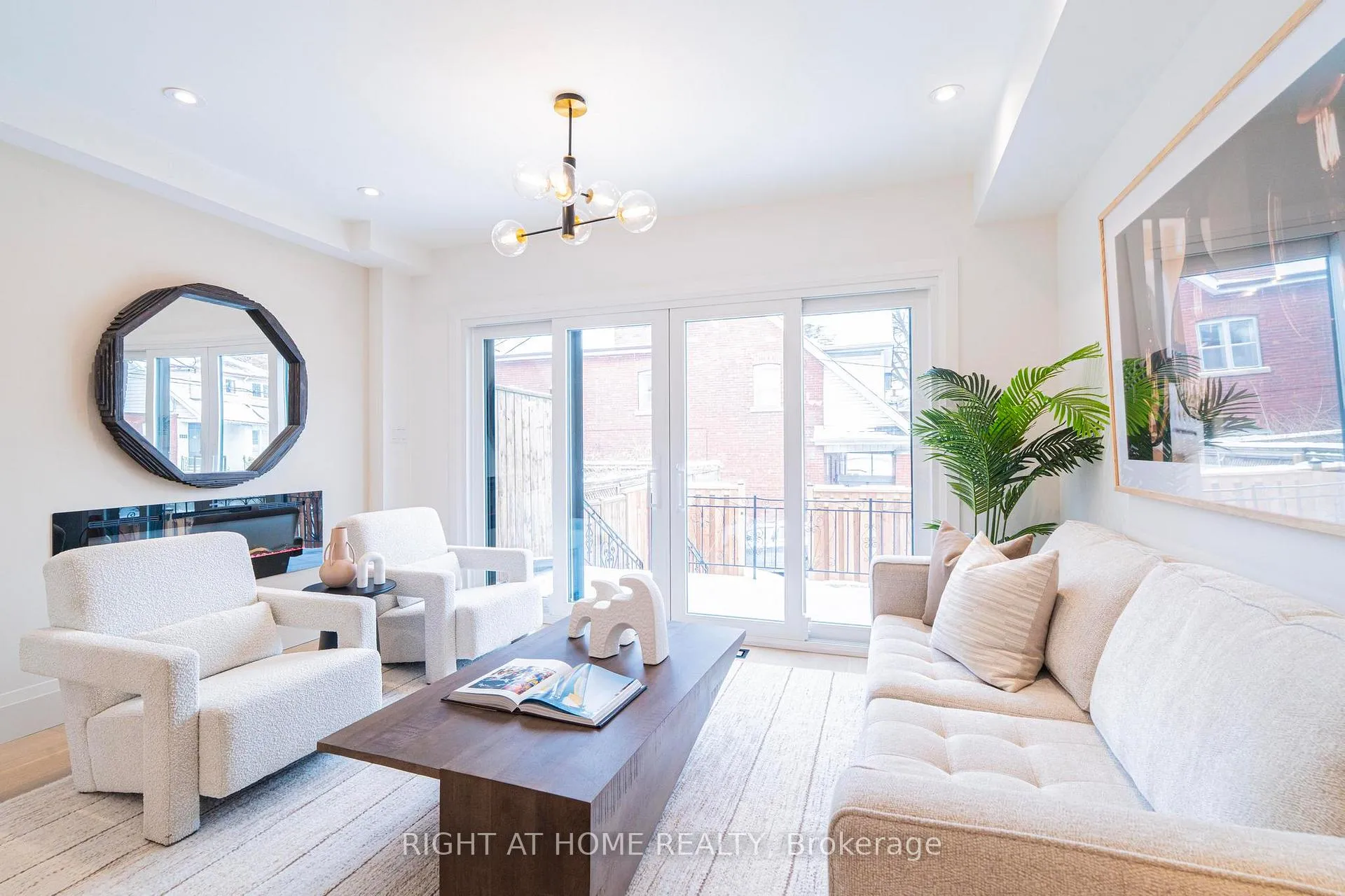 Photo 11 of 138 Winona Drive, Toronto, Wychwood — HOMEH