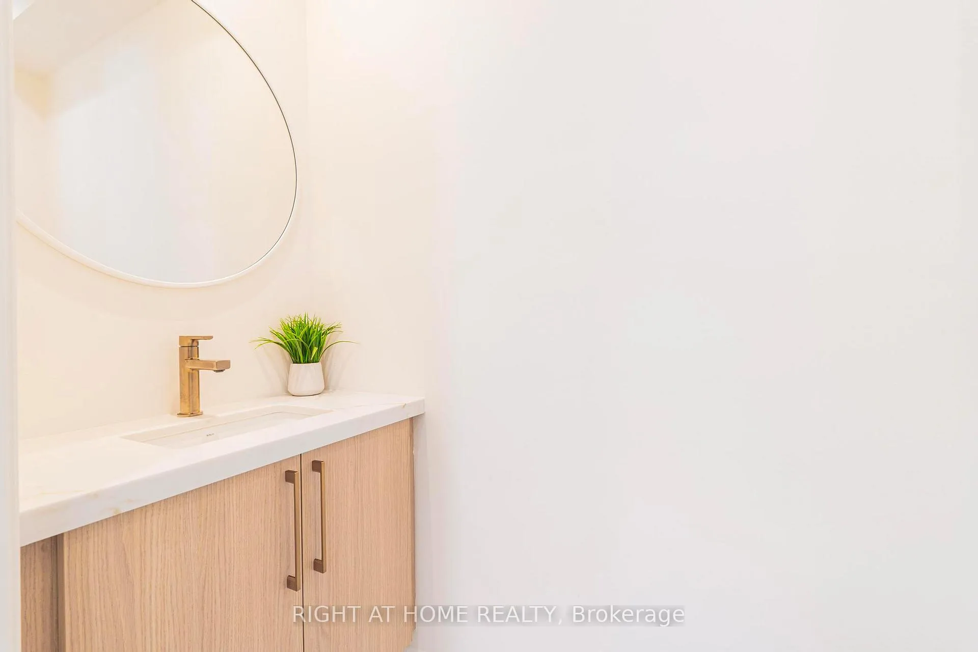 Photo 12 of 138 Winona Drive, Toronto, Wychwood — HOMEH