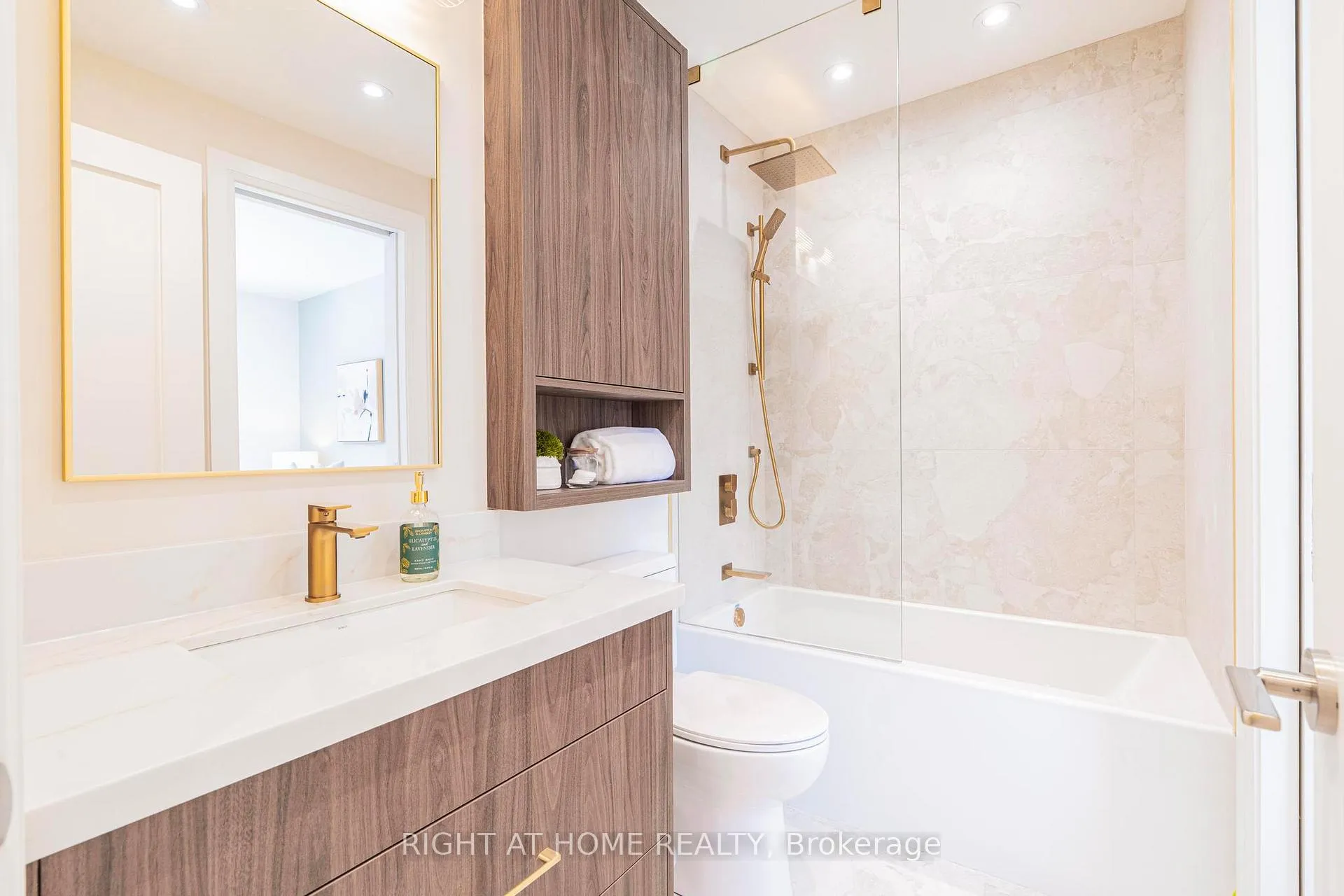 Photo 17 of 138 Winona Drive, Toronto, Wychwood — HOMEH