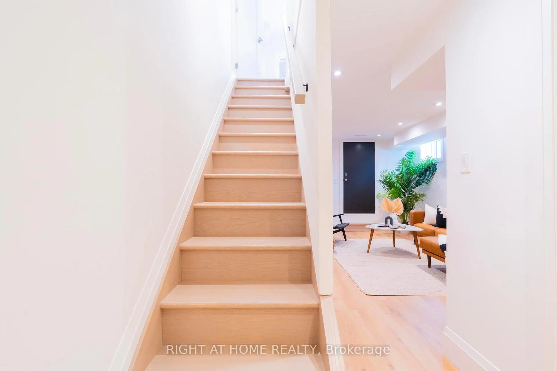 Photo 22 of 138 Winona Drive, Toronto, Wychwood — HOMEH