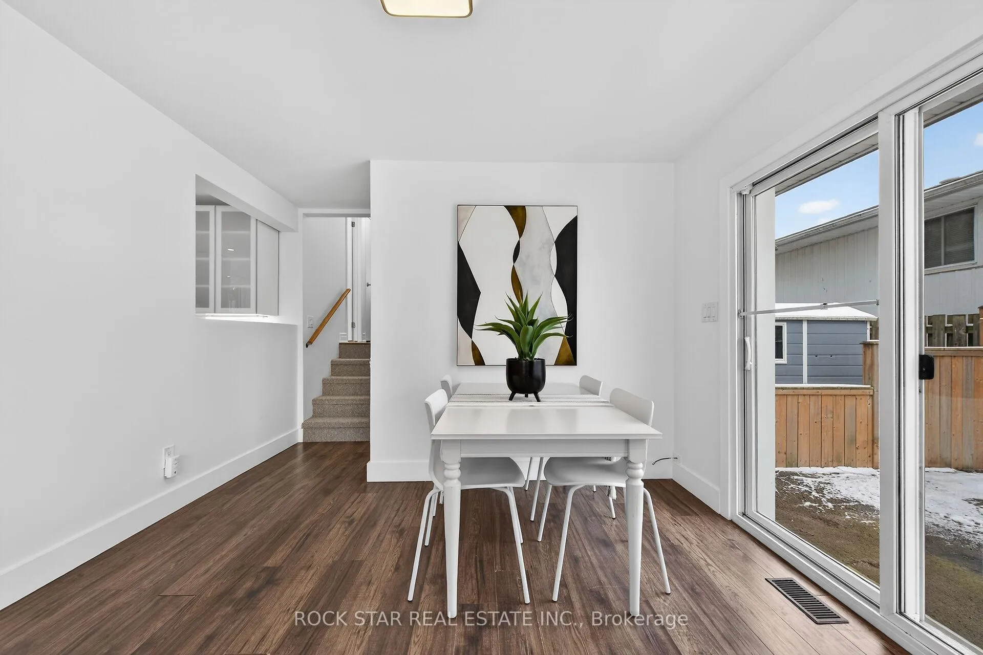 Photo 18 of 3075 Empire Place, Niagara Falls, Church's Lane — HOMEH