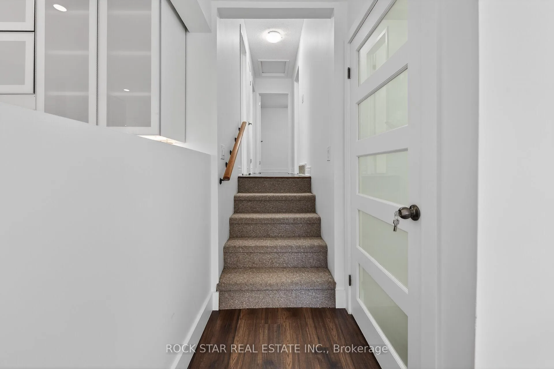 Photo 22 of 3075 Empire Place, Niagara Falls, Church's Lane — HOMEH