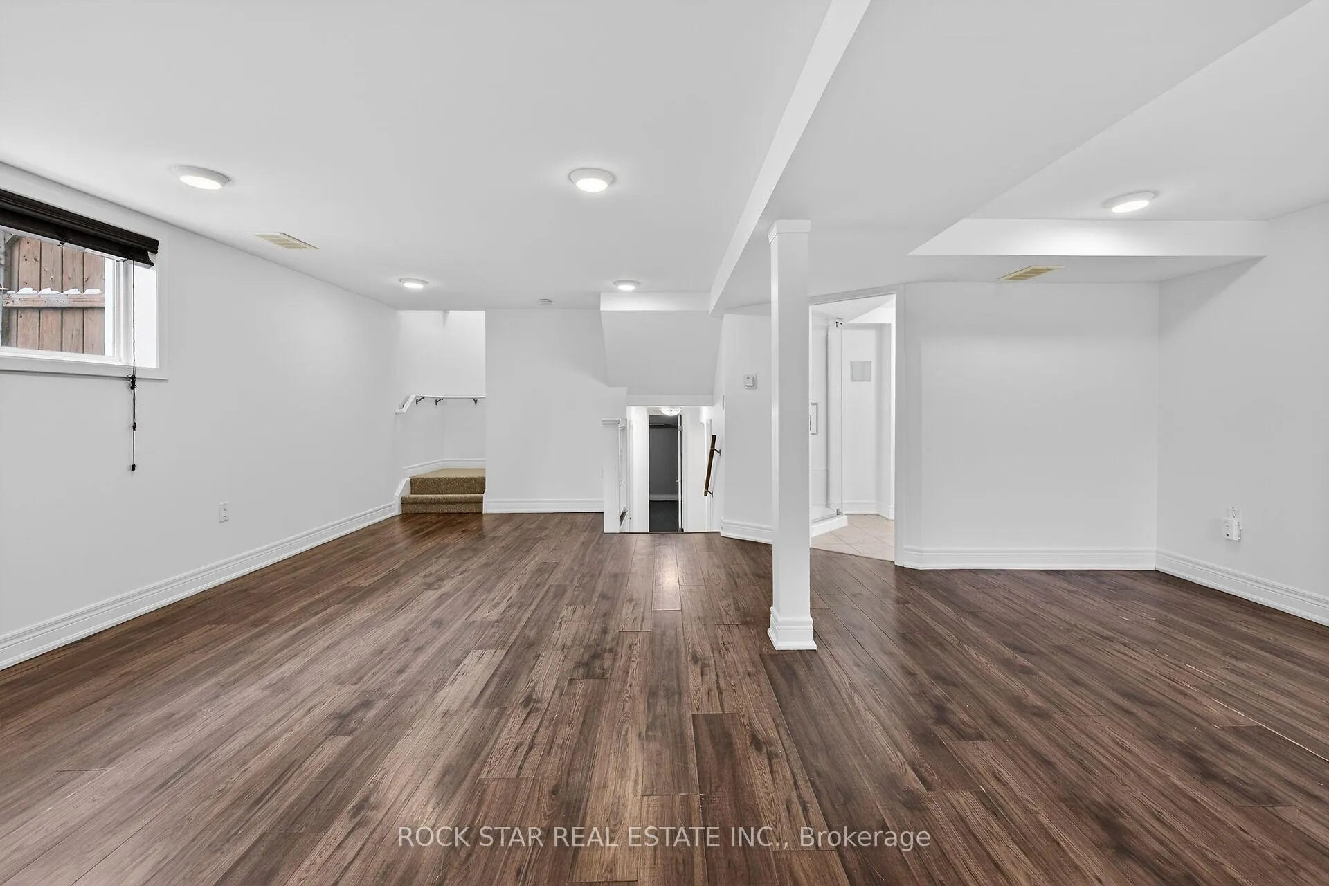 Photo 33 of 3075 Empire Place, Niagara Falls, Church's Lane — HOMEH