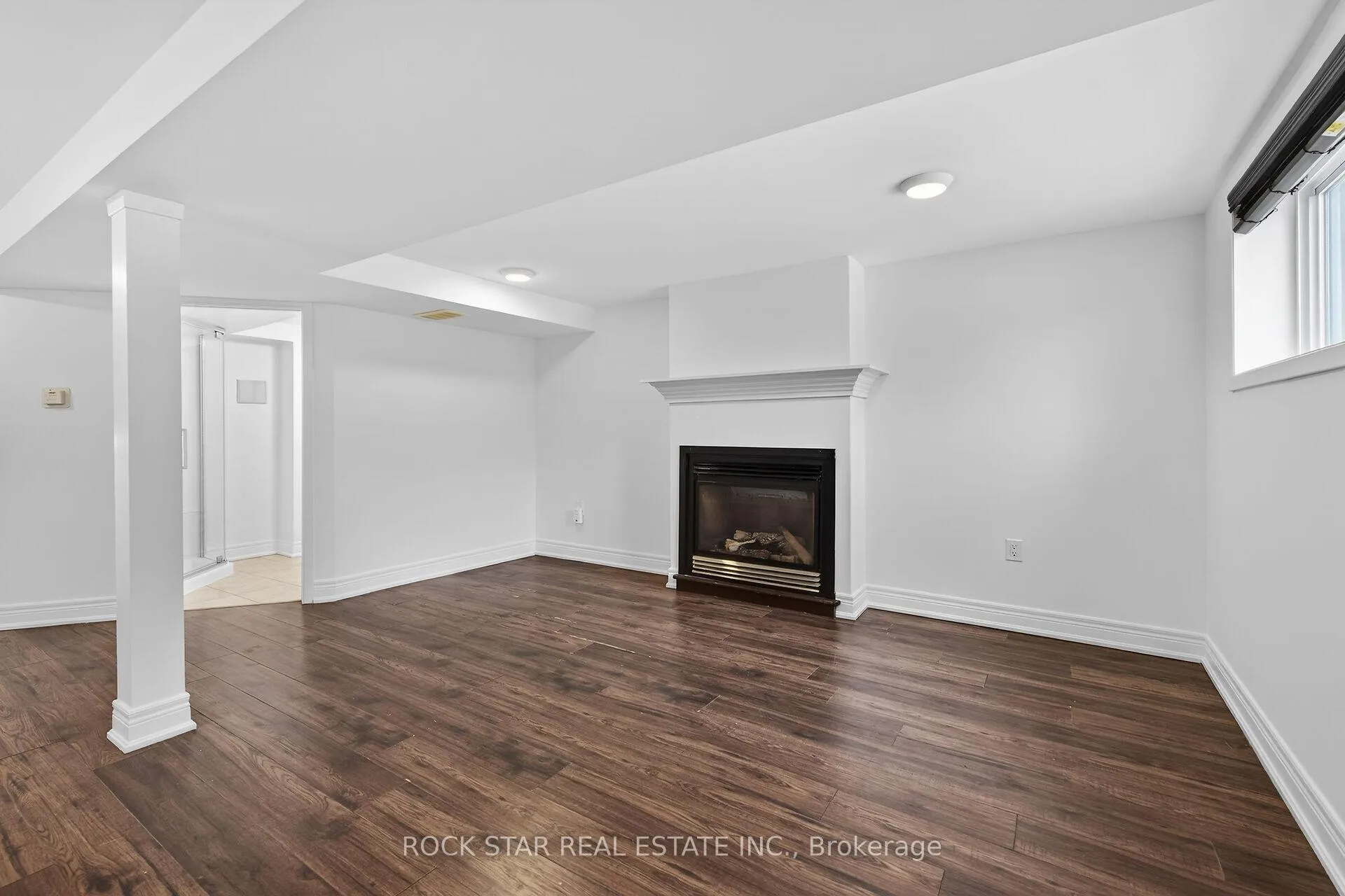 Photo 34 of 3075 Empire Place, Niagara Falls, Church's Lane — HOMEH
