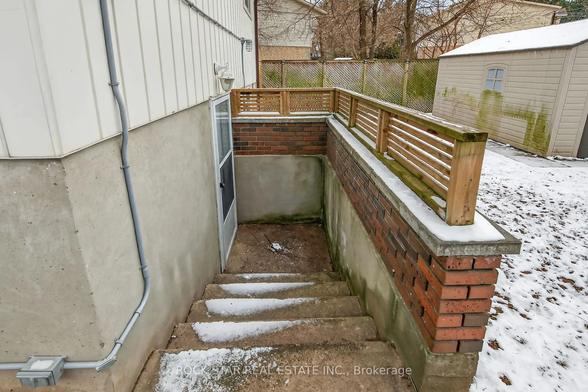 Photo 42 of 3075 Empire Place, Niagara Falls, Church's Lane — HOMEH