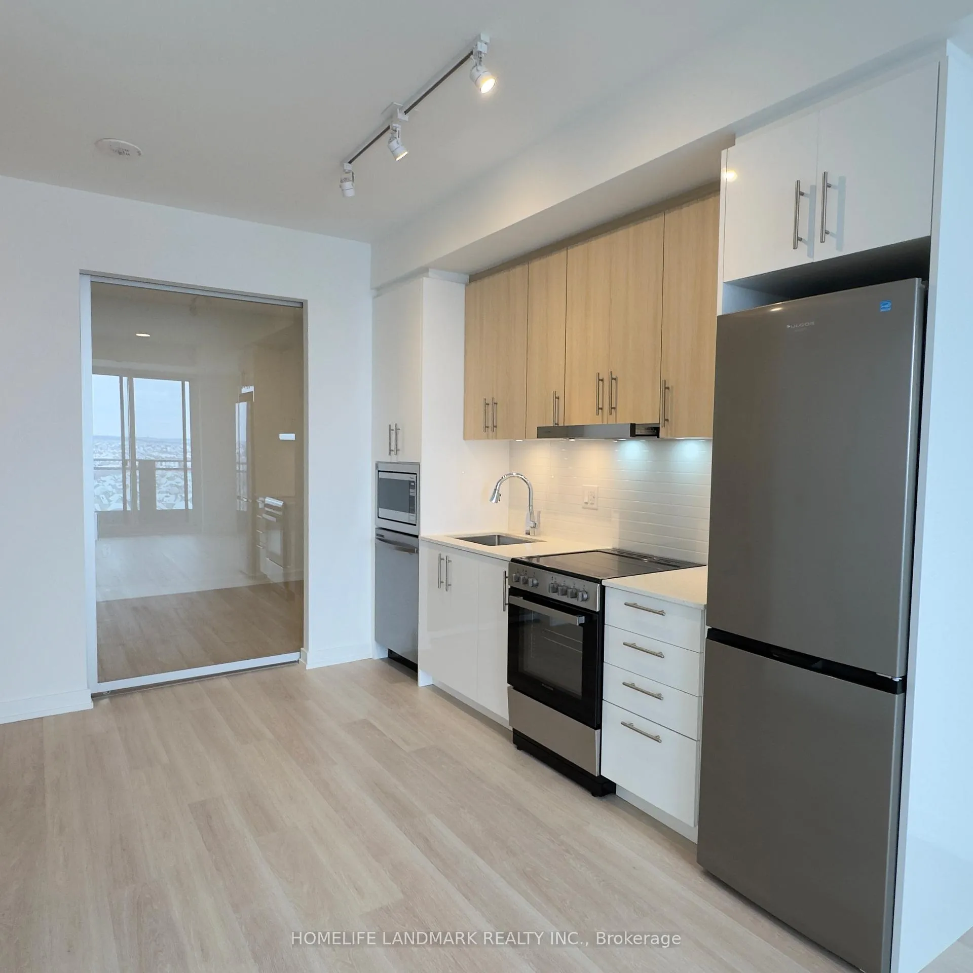 Photo 4 of Unit 1908 A, 9763 Markham Road, Markham, Greensborough — HOMEH