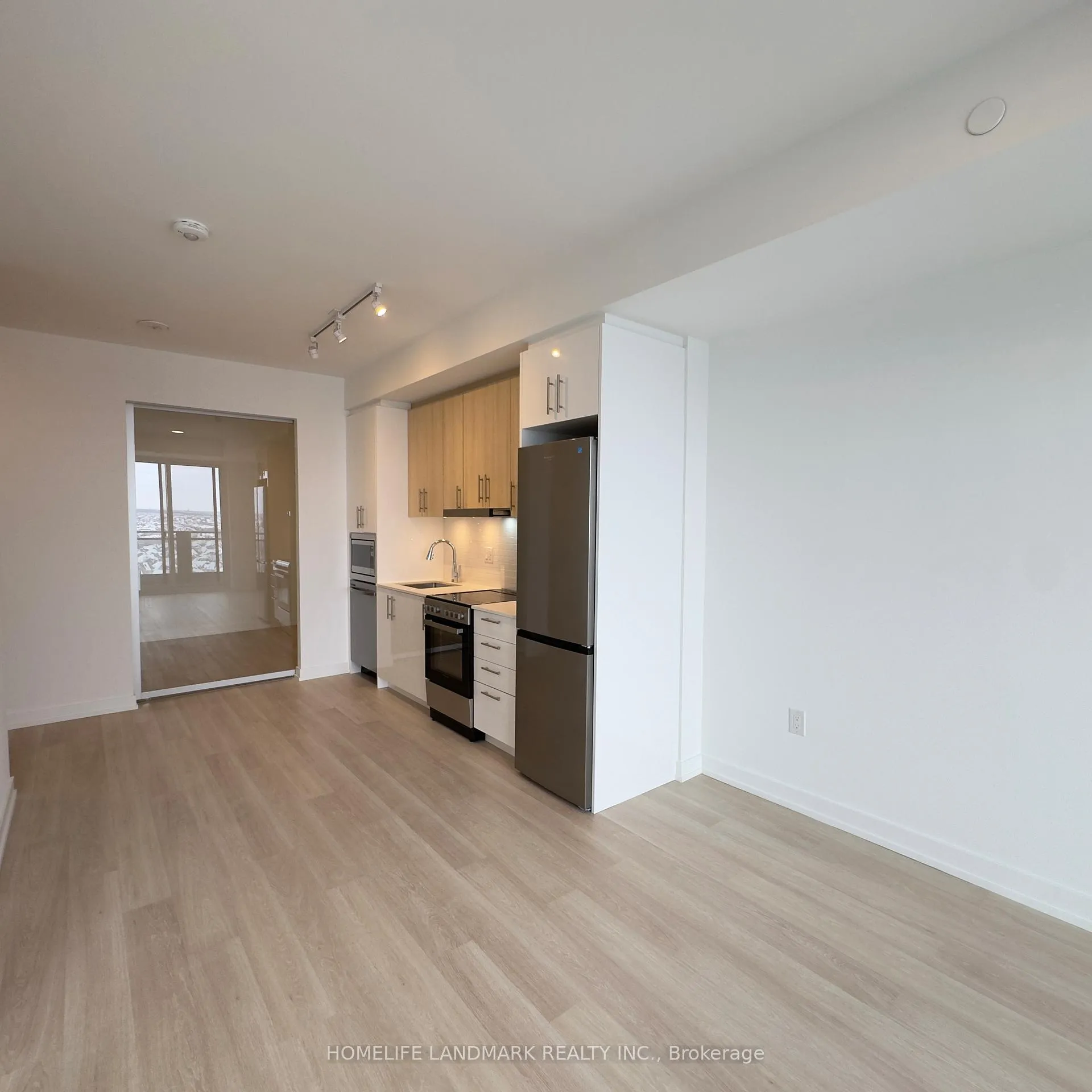 Photo 5 of Unit 1908 A, 9763 Markham Road, Markham, Greensborough — HOMEH