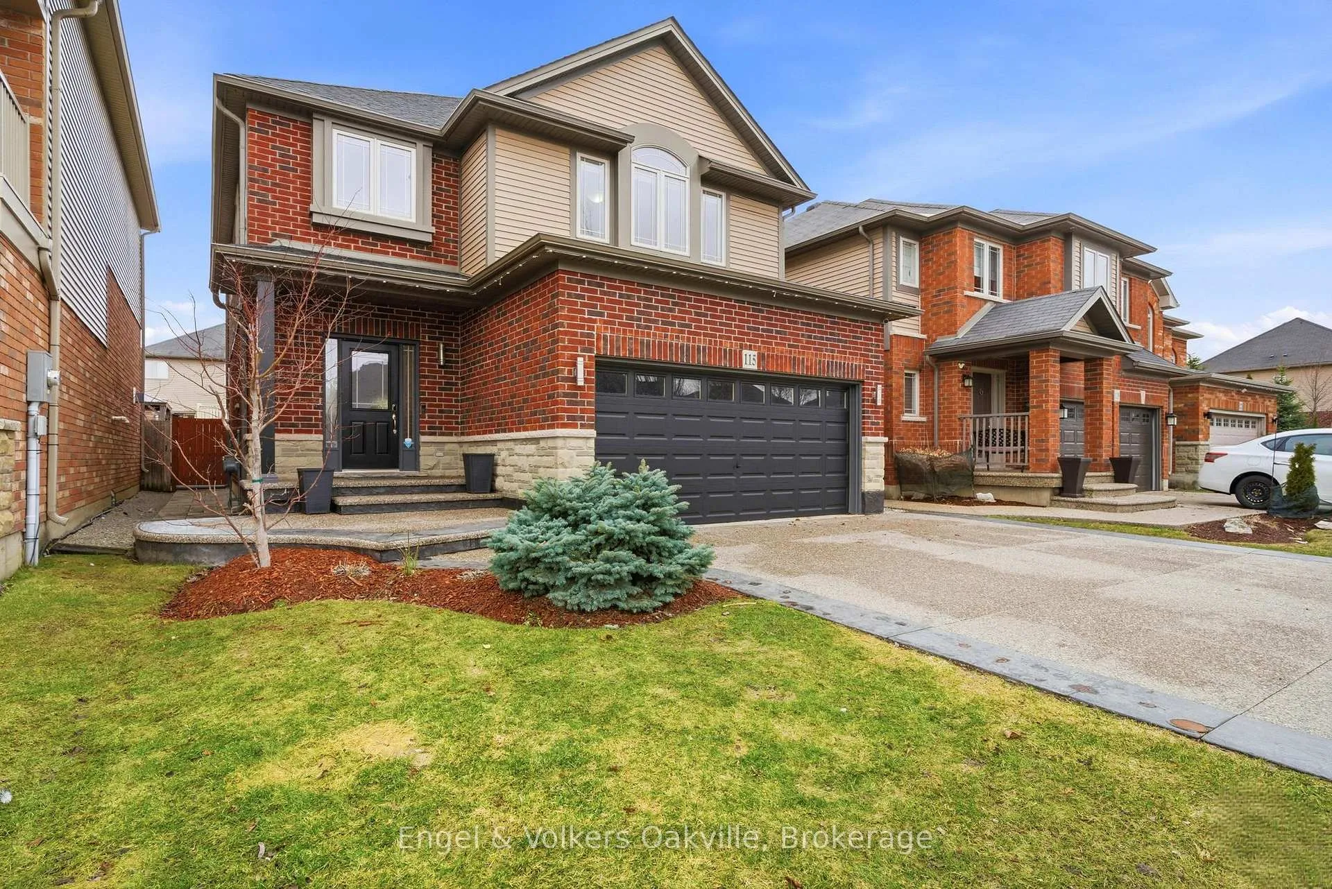 Photo 4 of 115 Pumpkin Pass, Hamilton, Binbrook — HOMEH
