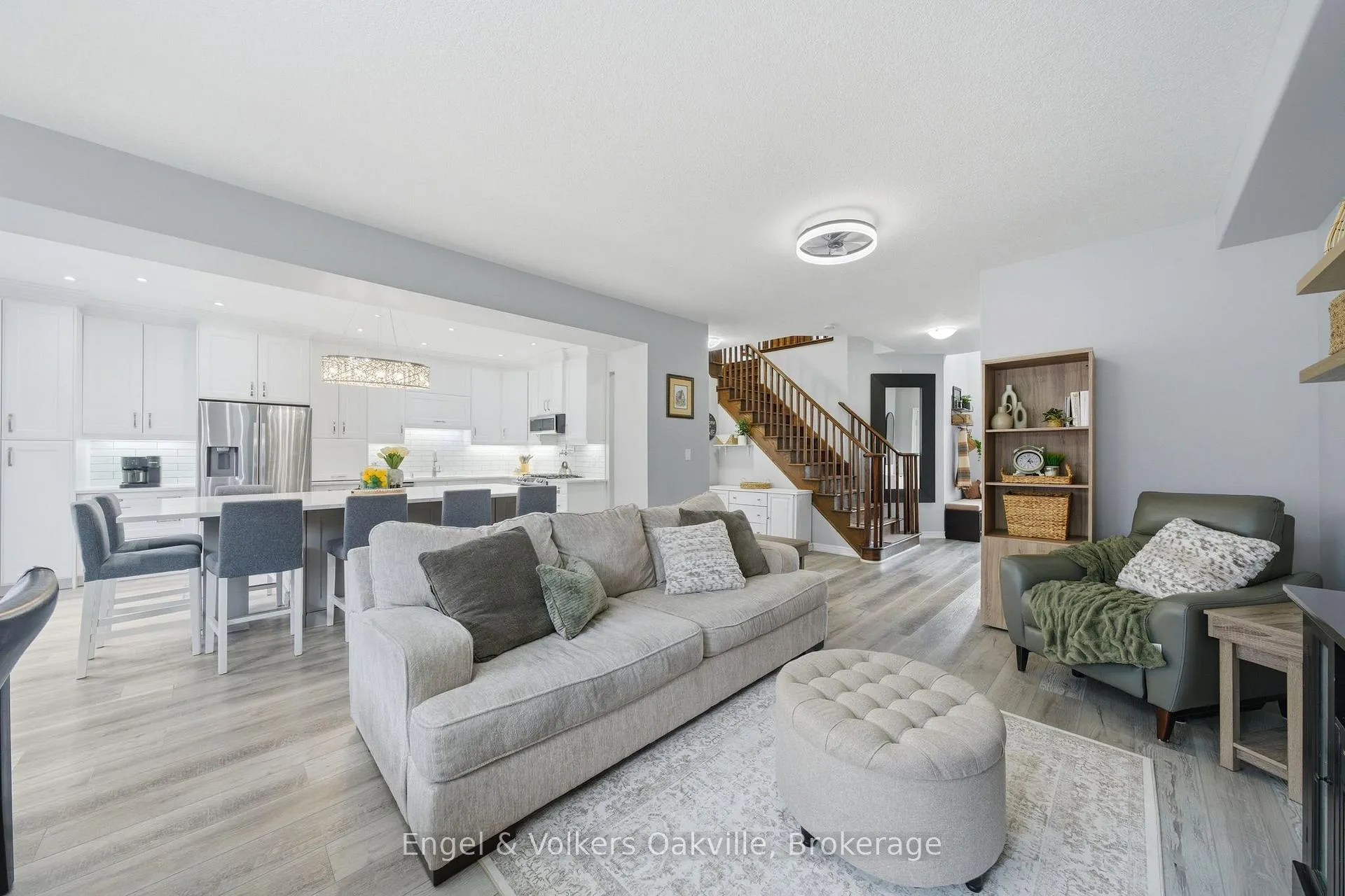 Photo 13 of 115 Pumpkin Pass, Hamilton, Binbrook — HOMEH