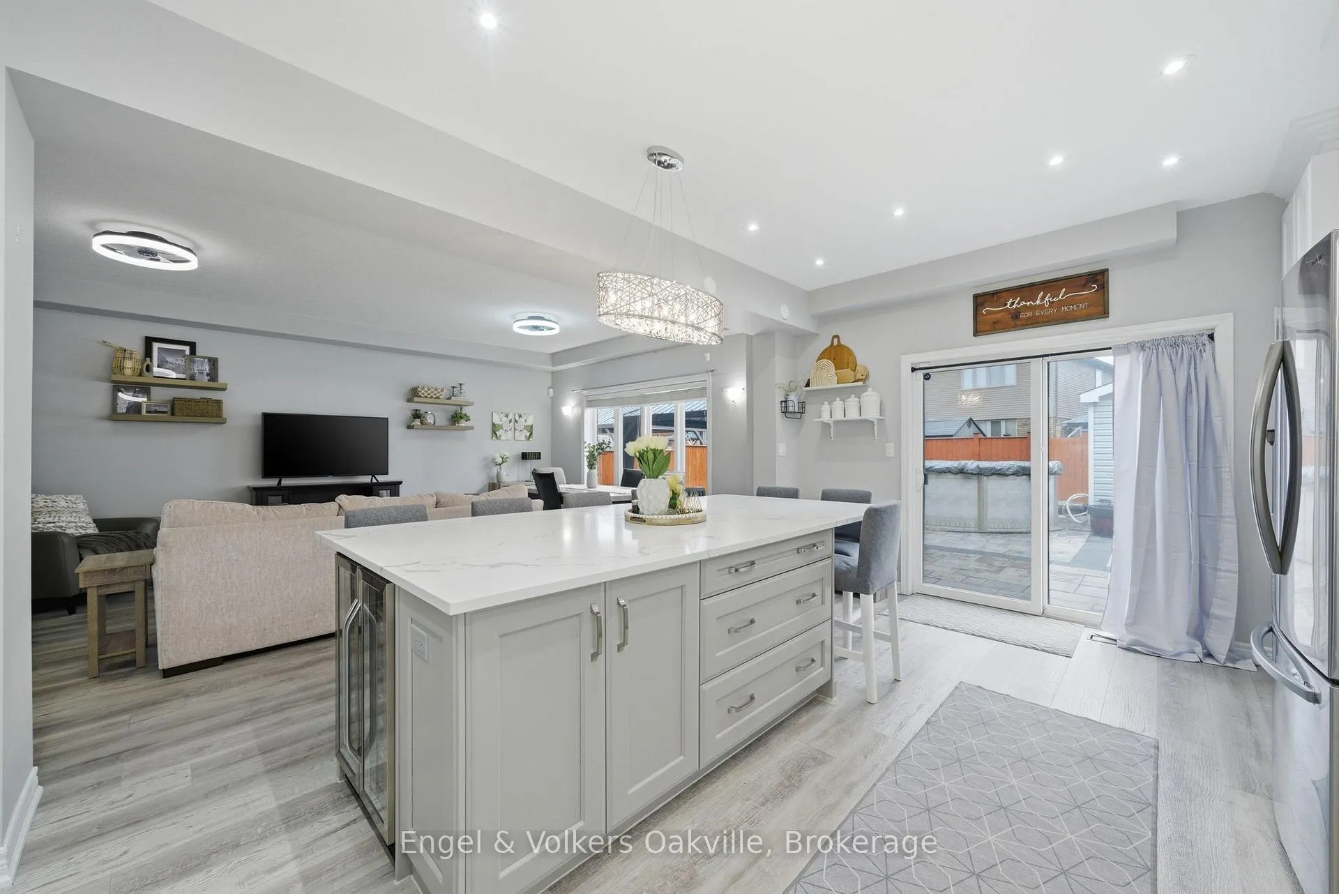 Photo 18 of 115 Pumpkin Pass, Hamilton, Binbrook — HOMEH