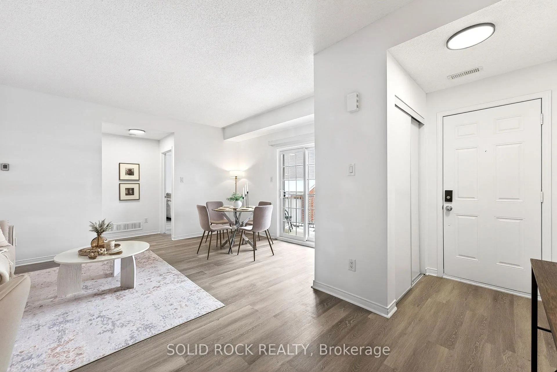 Photo 5 of Unit K, 101 Artesa Private, Ottawa, Kanata - Emerald Meadows/Trailwest — HOMEH
