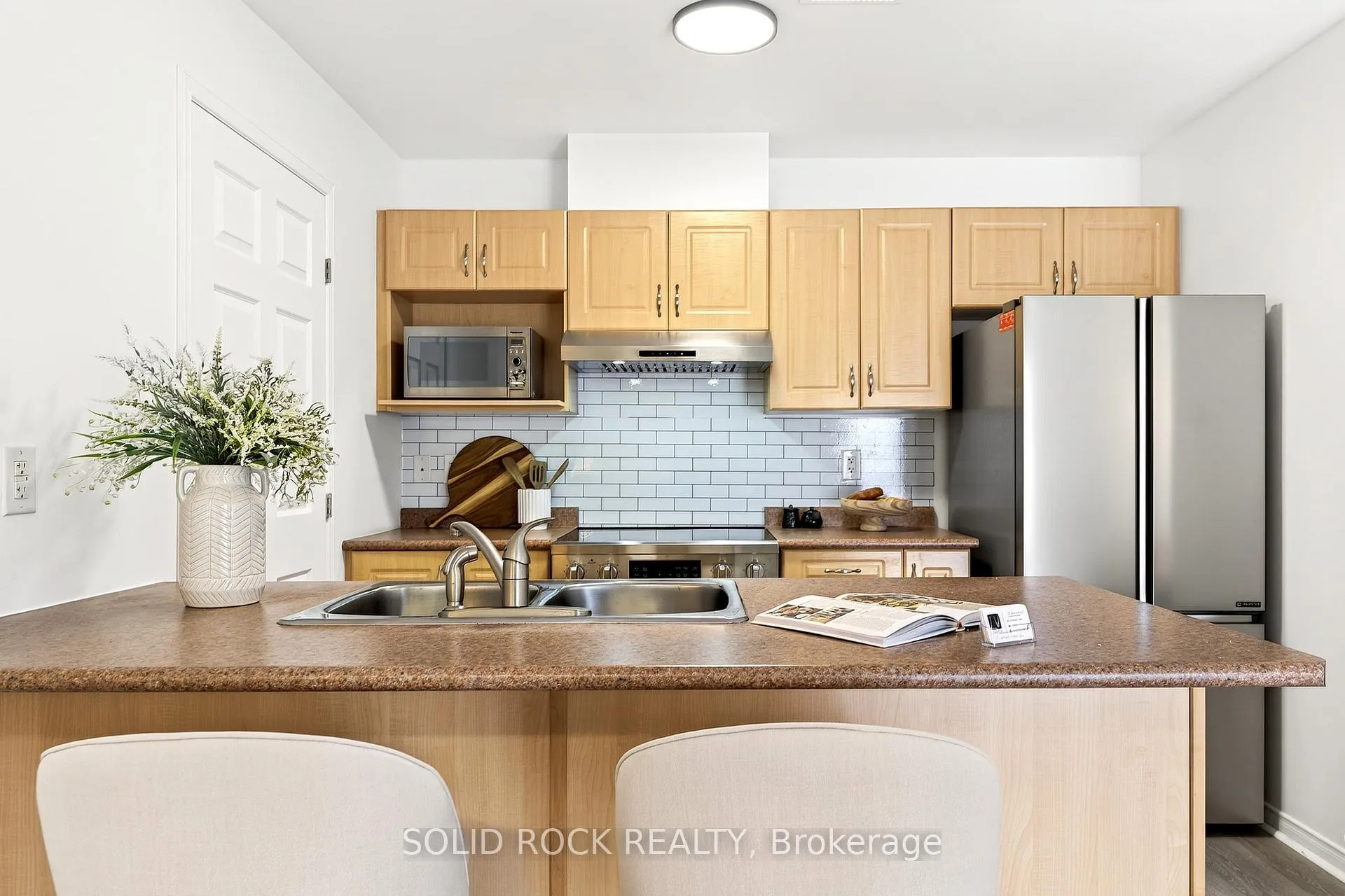 Photo 9 of Unit K, 101 Artesa Private, Ottawa, Kanata - Emerald Meadows/Trailwest — HOMEH