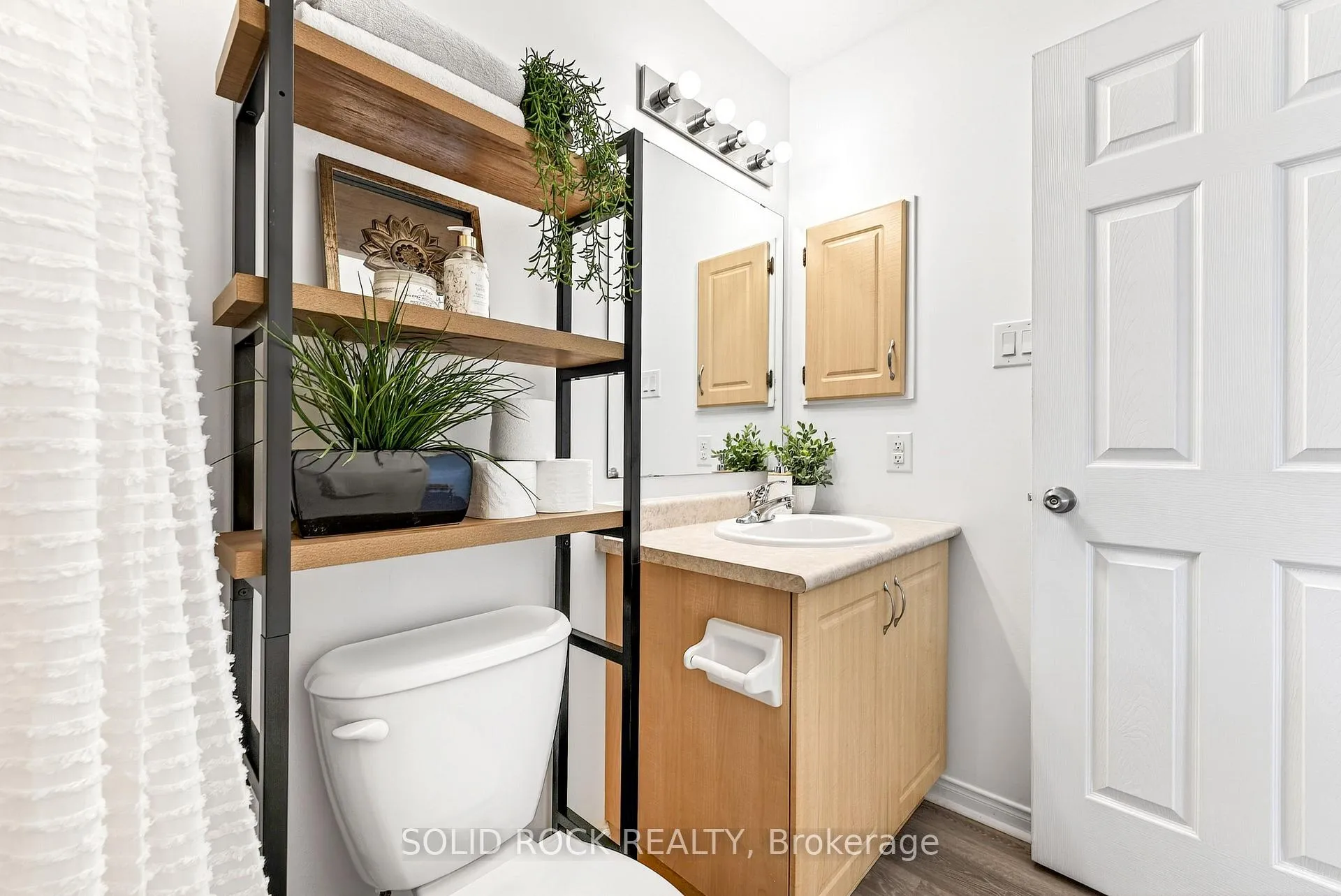 Photo 31 of Unit K, 101 Artesa Private, Ottawa, Kanata - Emerald Meadows/Trailwest — HOMEH