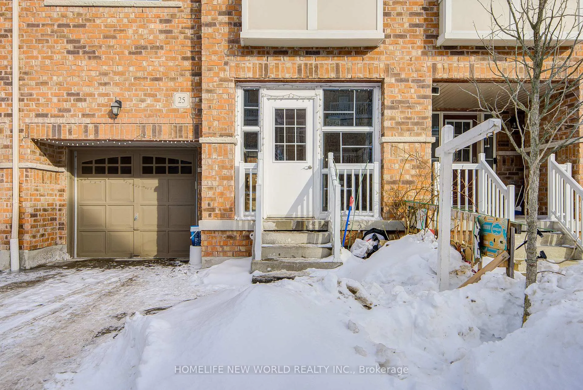 Photo 2 of 25 Spiv Grove Way, Markham, Greensborough — HOMEH