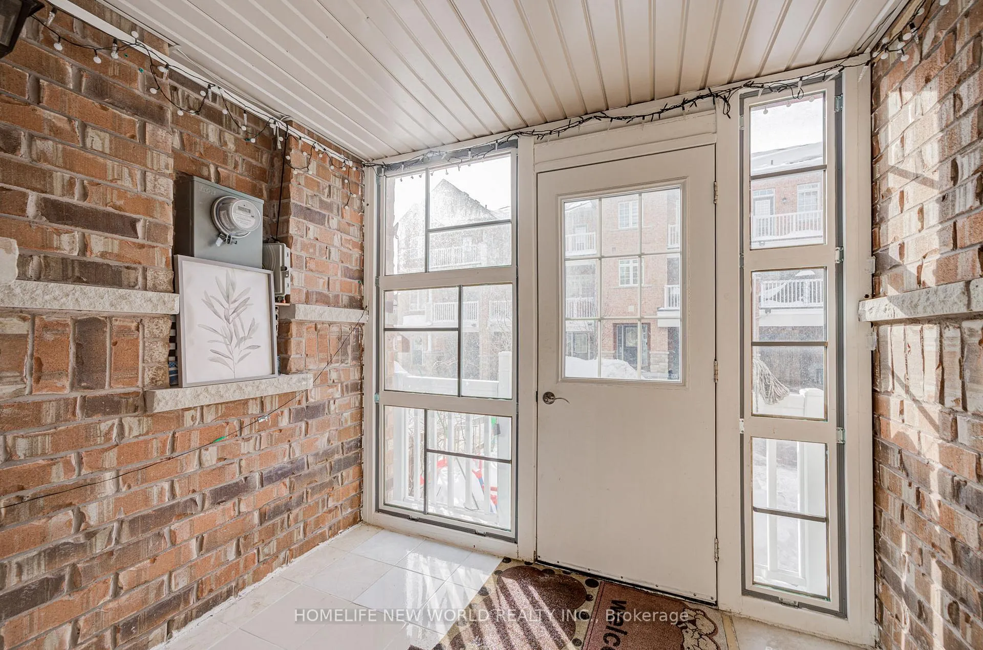 Photo 4 of 25 Spiv Grove Way, Markham, Greensborough — HOMEH