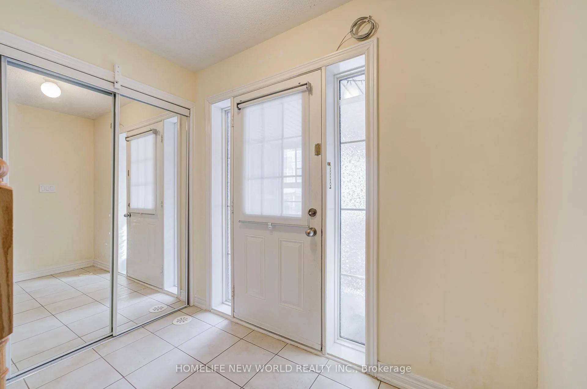 Photo 5 of 25 Spiv Grove Way, Markham, Greensborough — HOMEH