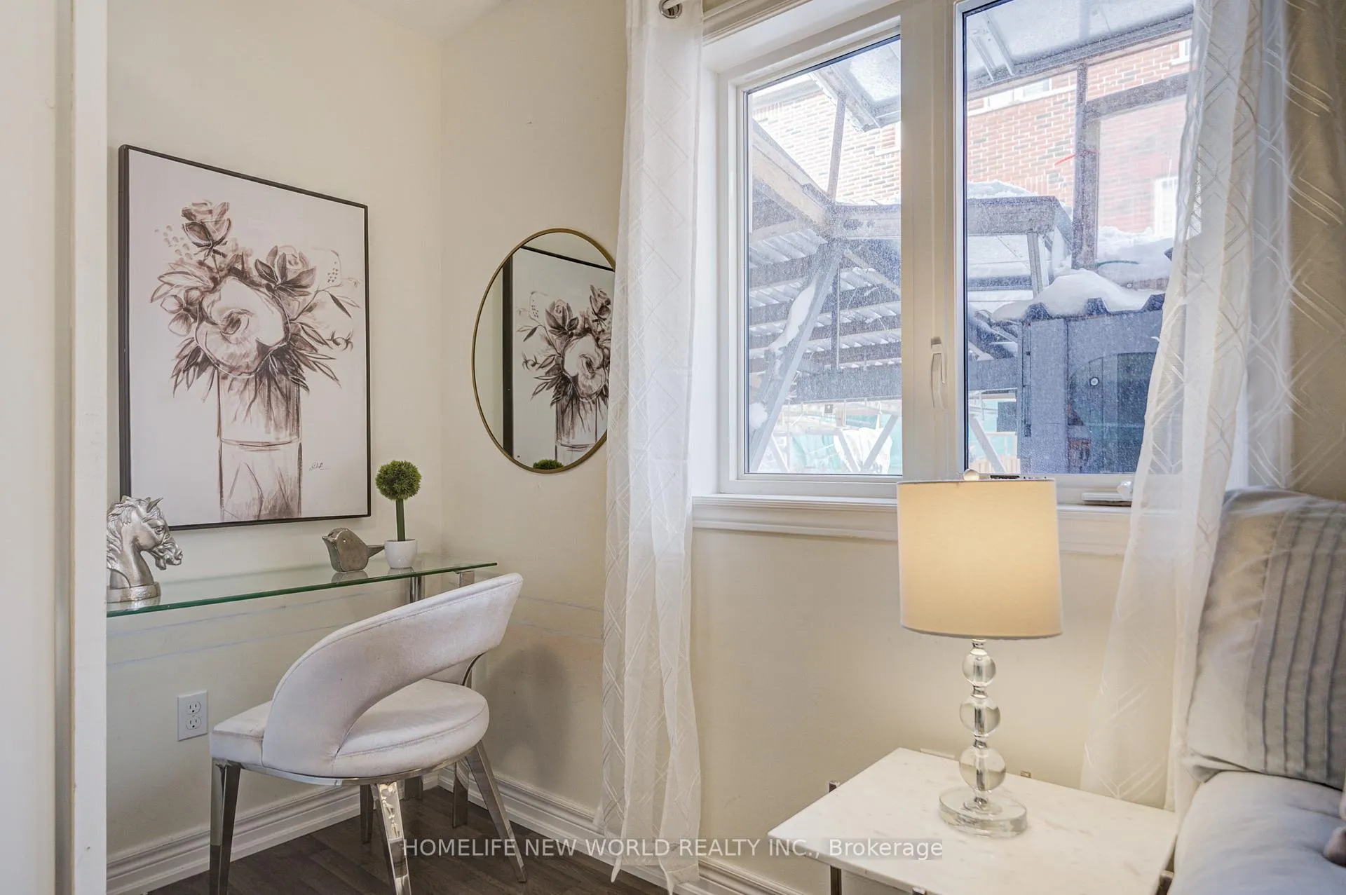 Photo 9 of 25 Spiv Grove Way, Markham, Greensborough — HOMEH