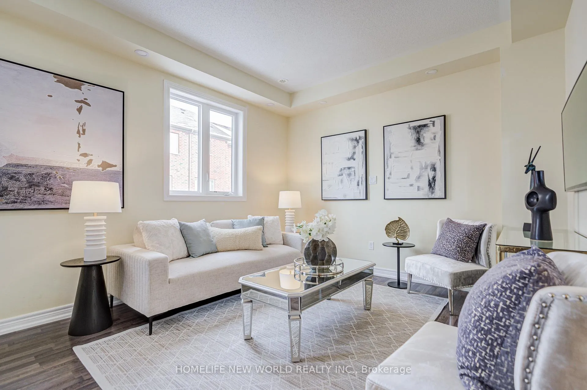 Photo 15 of 25 Spiv Grove Way, Markham, Greensborough — HOMEH