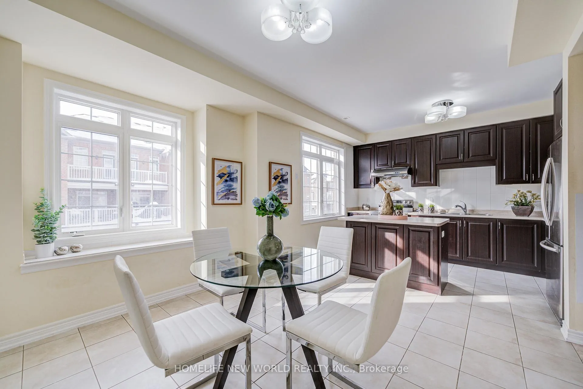 Photo 23 of 25 Spiv Grove Way, Markham, Greensborough — HOMEH