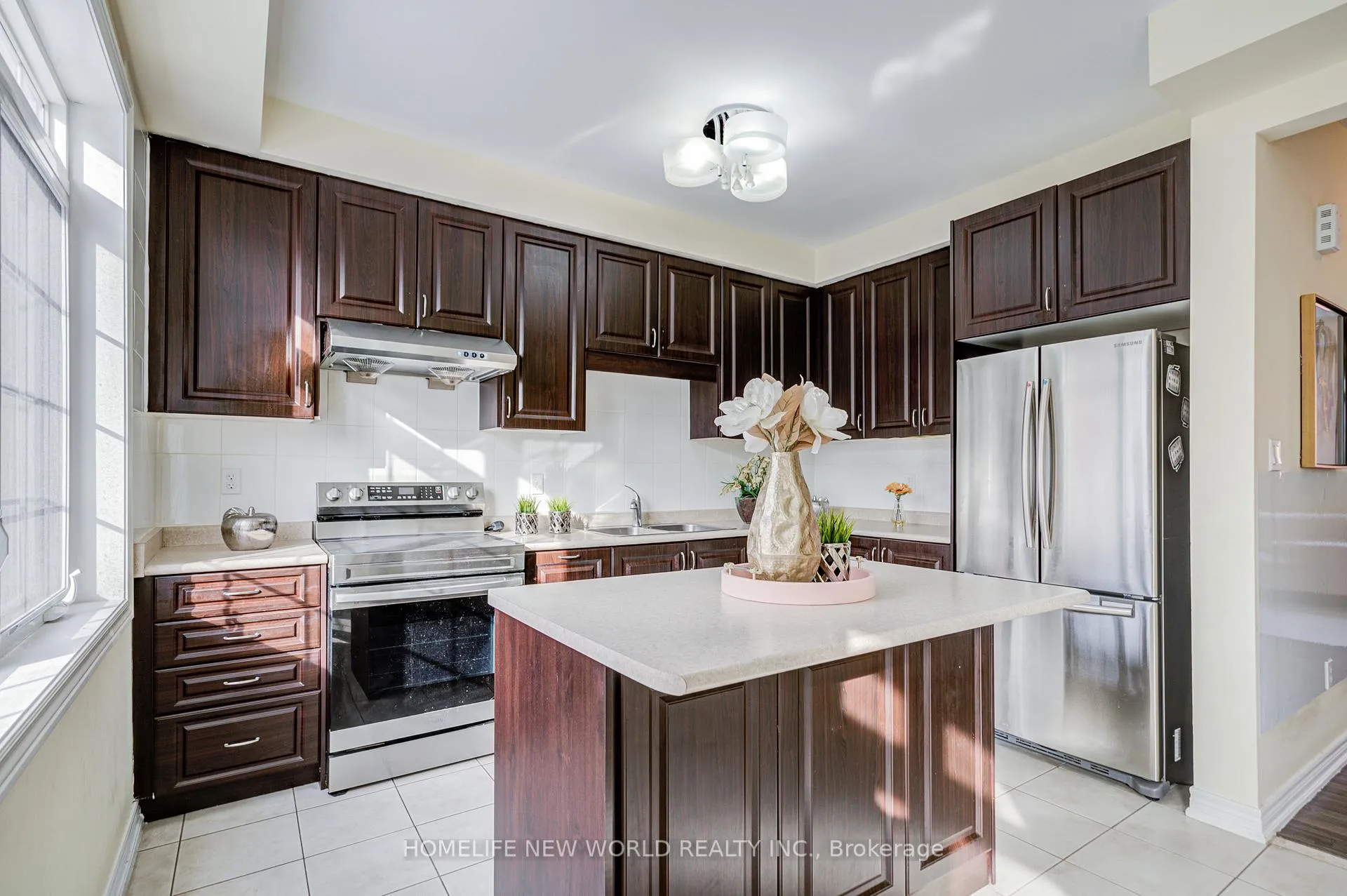 Photo 25 of 25 Spiv Grove Way, Markham, Greensborough — HOMEH
