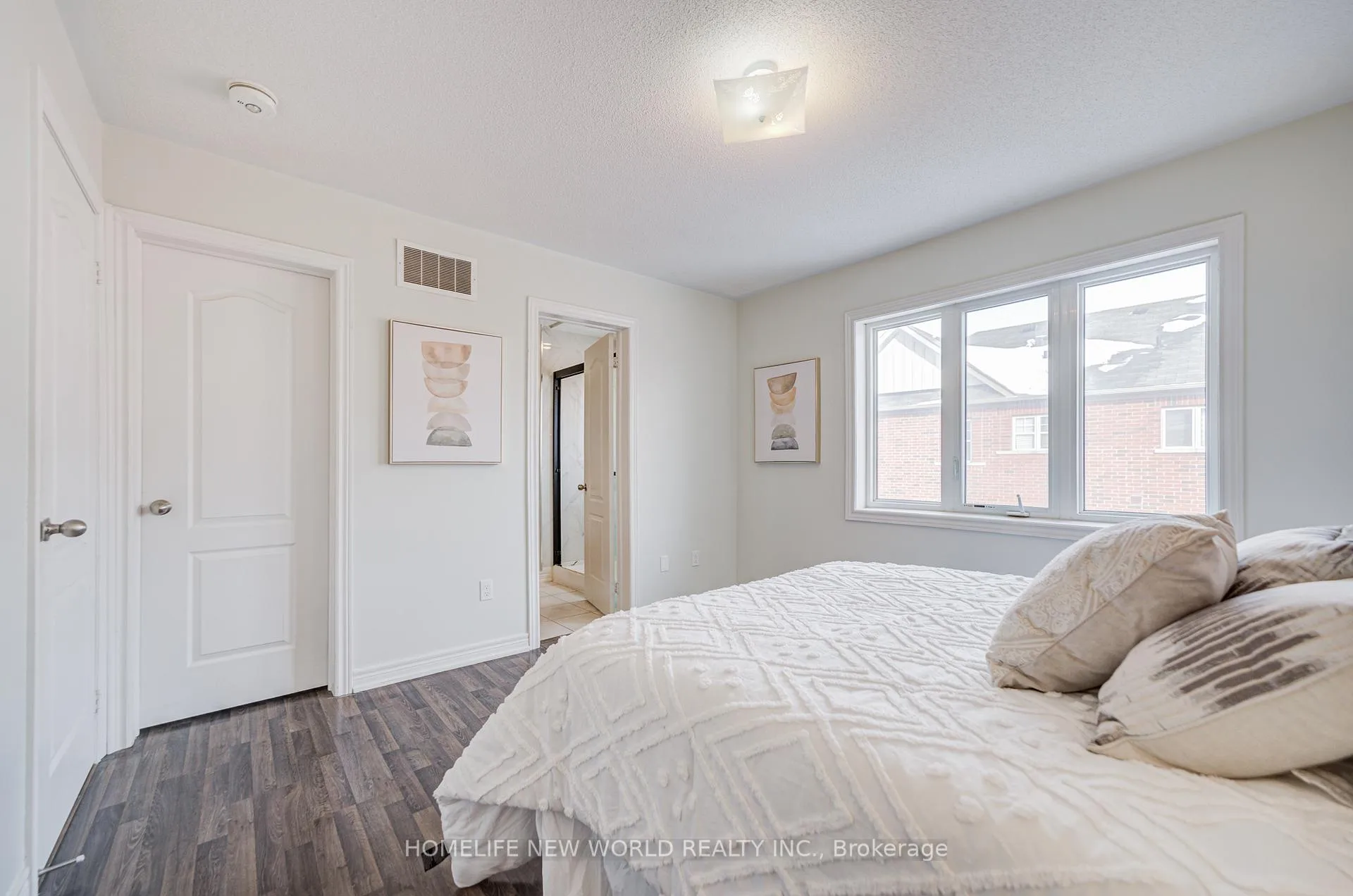 Photo 34 of 25 Spiv Grove Way, Markham, Greensborough — HOMEH