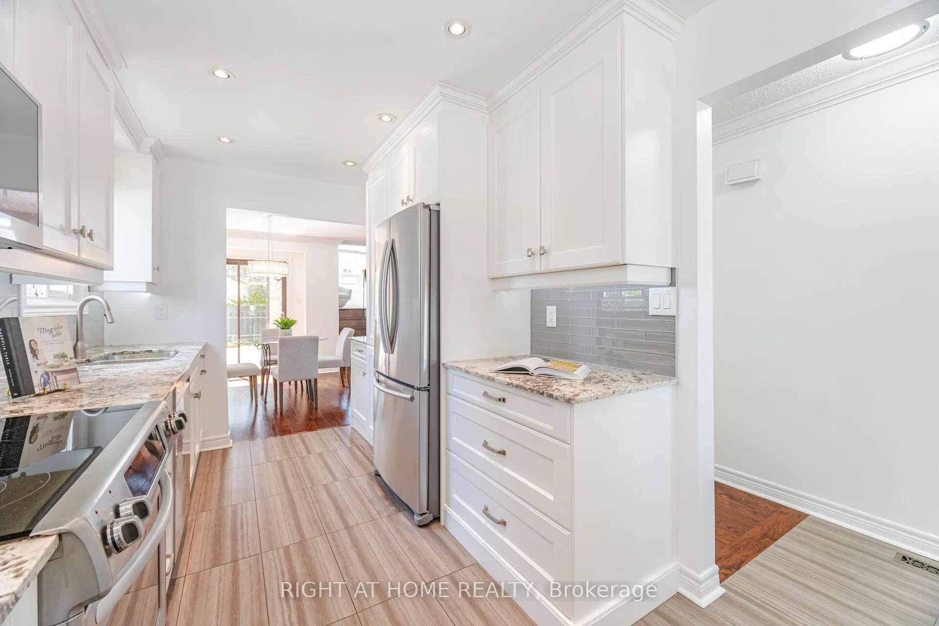Photo 3 of 6 Winterfold Drive, Brampton, Madoc — HOMEH