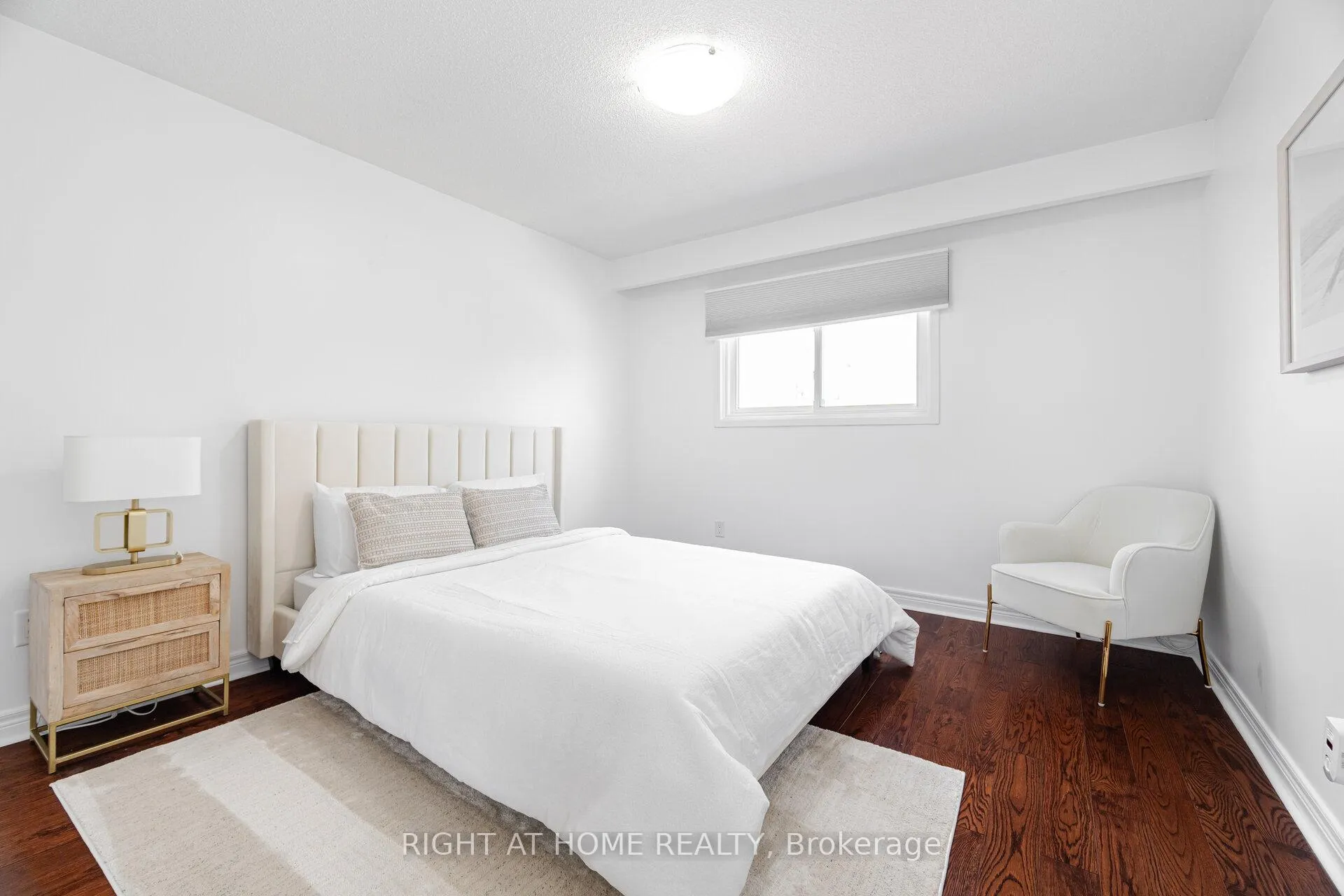 Photo 17 of 6 Winterfold Drive, Brampton, Madoc — HOMEH