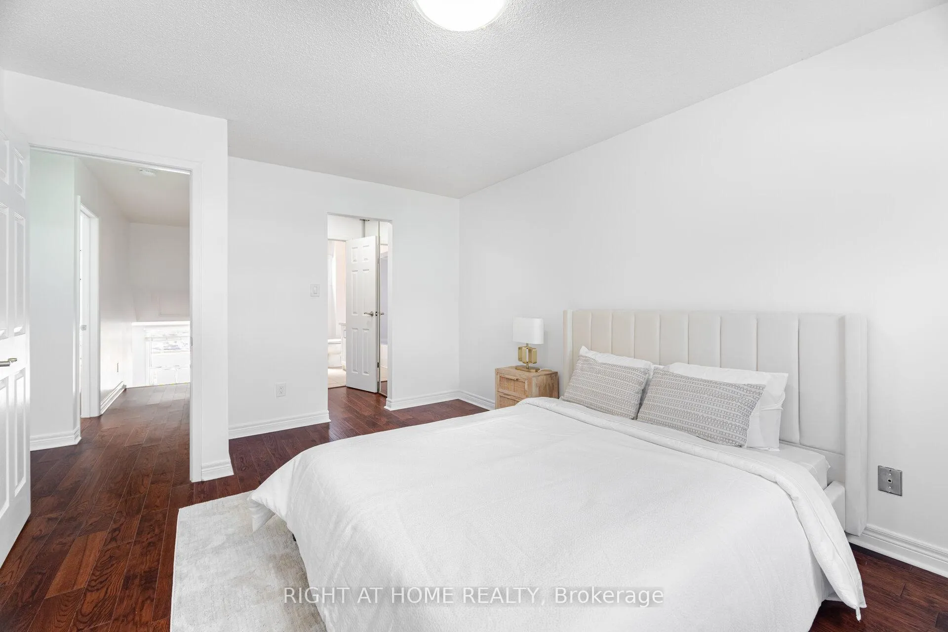 Photo 18 of 6 Winterfold Drive, Brampton, Madoc — HOMEH
