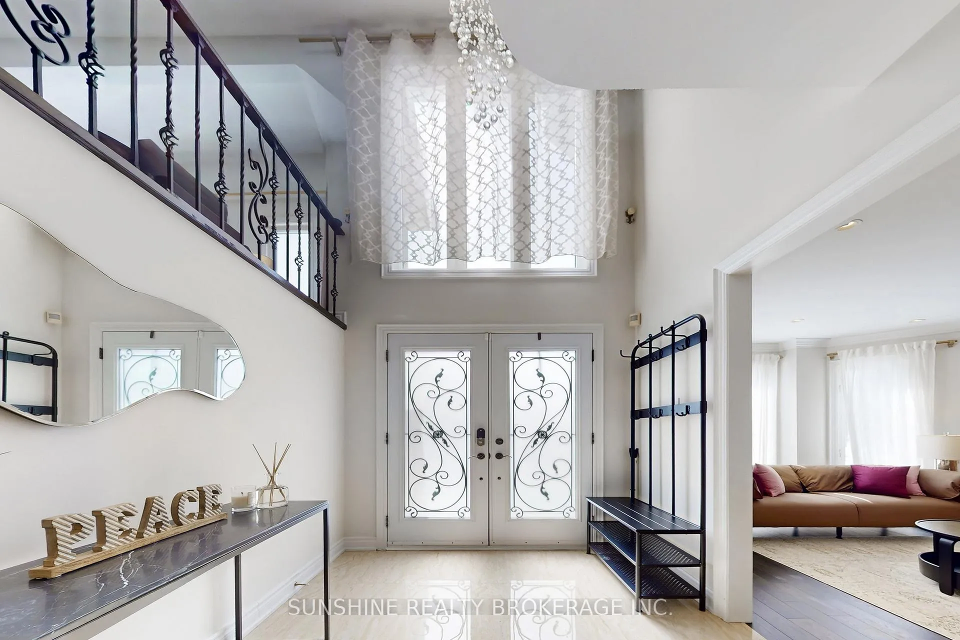 Photo 4 of 3 Cranleigh Drive, Markham, Unionville — HOMEH
