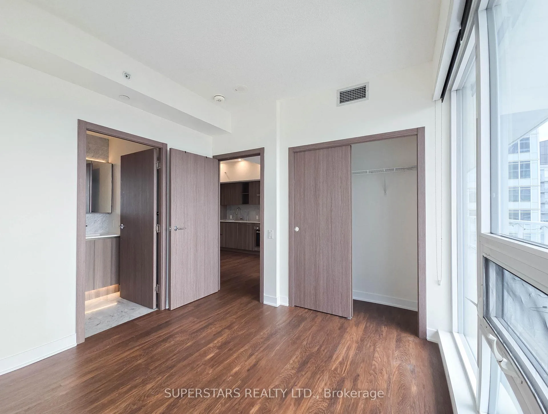 Photo 8 of Unit 2811, 19 Bathurst Street, Toronto, Waterfront Communities — HOMEH