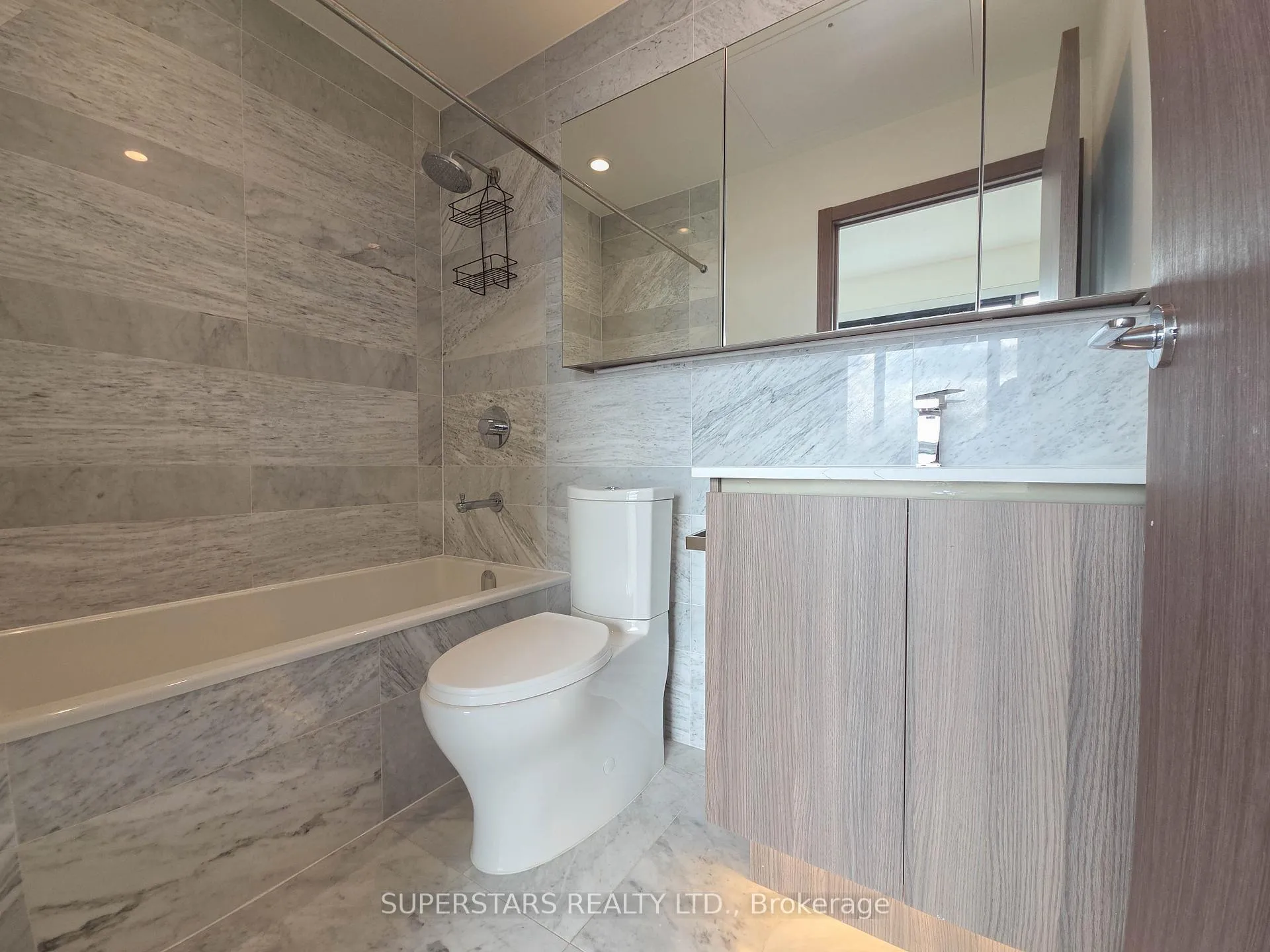 Photo 9 of Unit 2811, 19 Bathurst Street, Toronto, Waterfront Communities — HOMEH