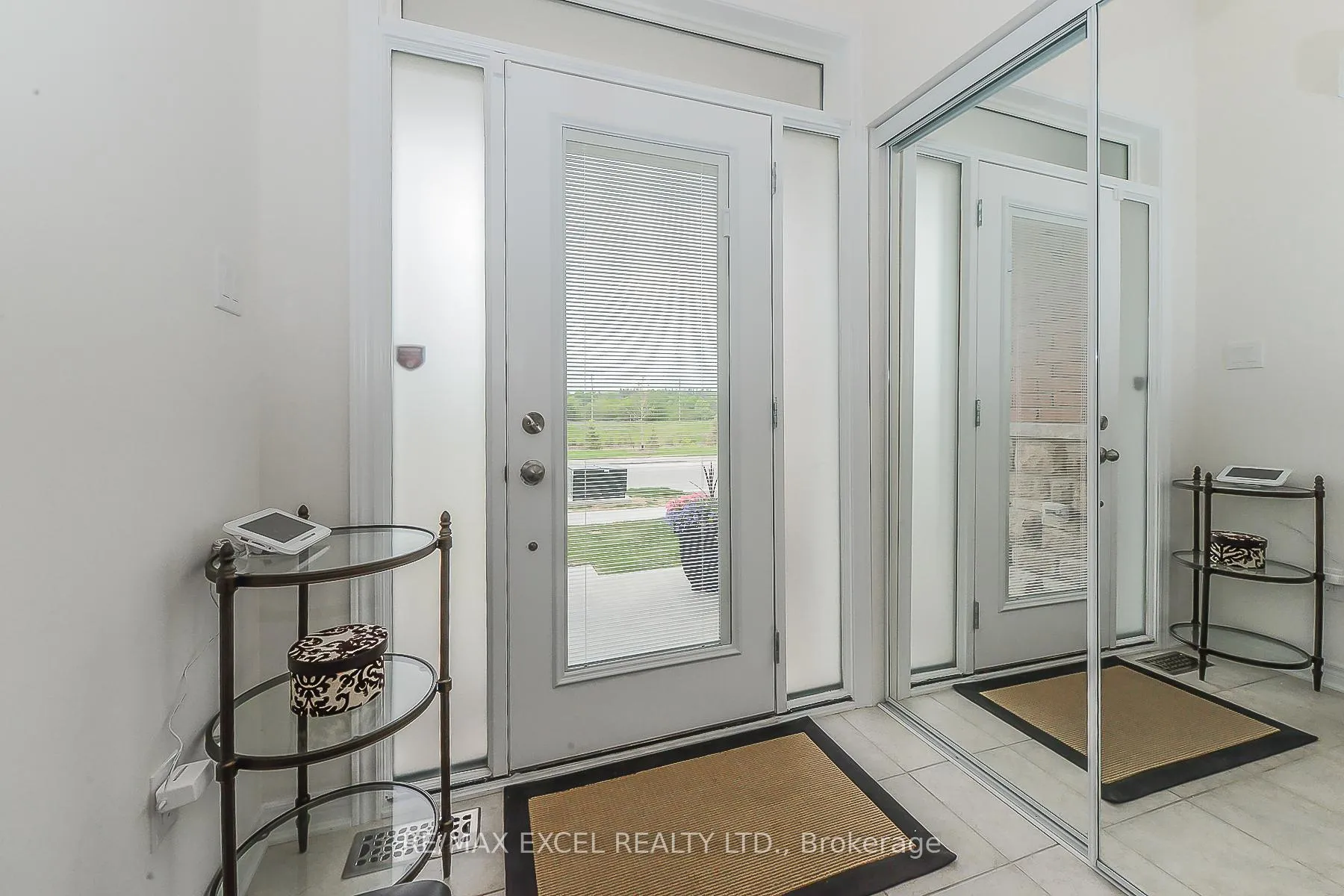Photo 8 of 108 Rougeview Park Crescent, Markham, Greensborough — HOMEH