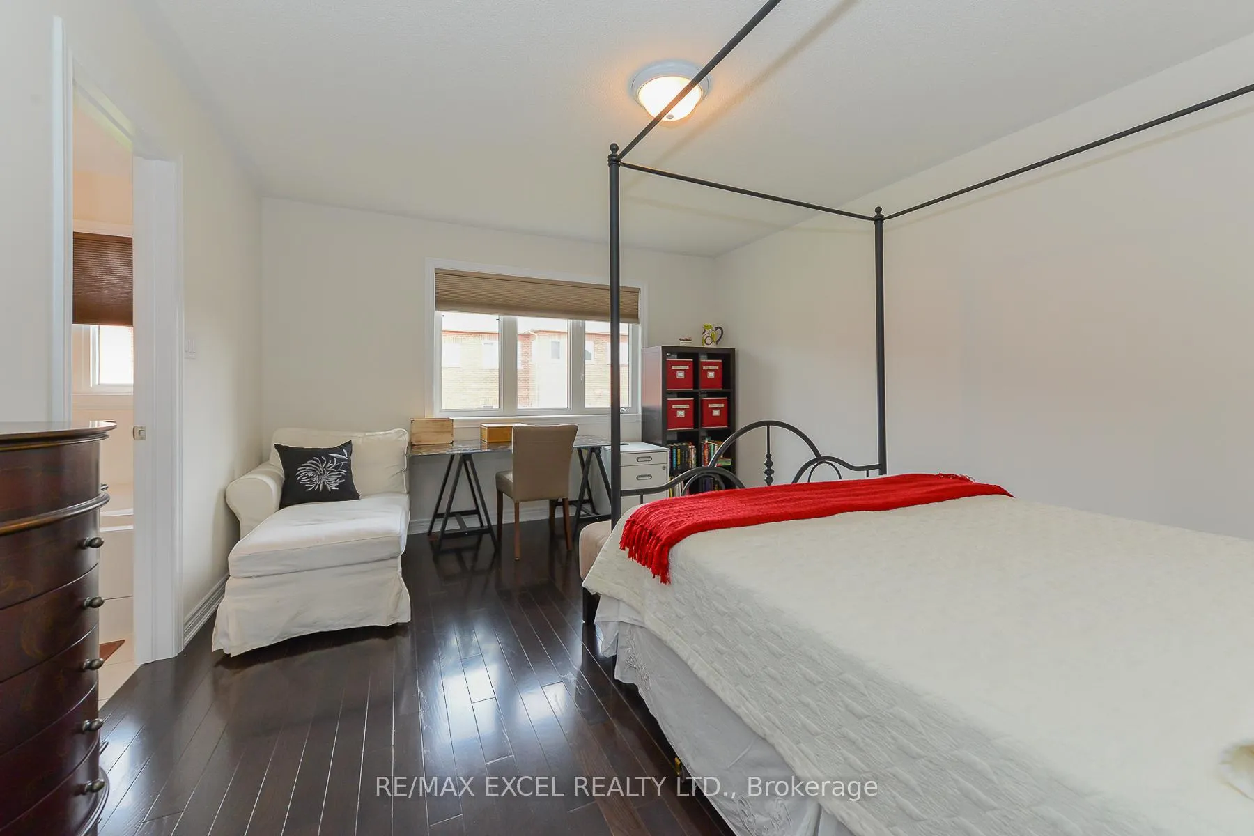 Photo 9 of 108 Rougeview Park Crescent, Markham, Greensborough — HOMEH