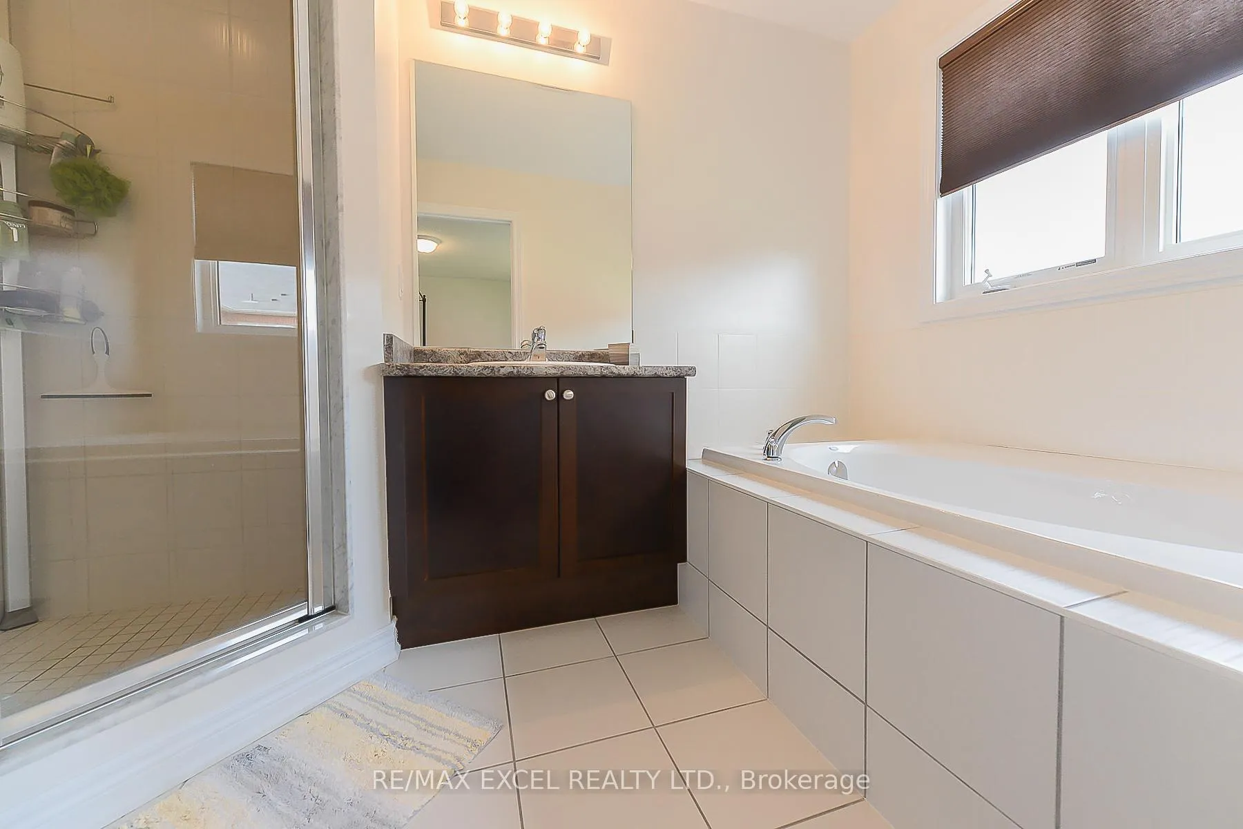 Photo 11 of 108 Rougeview Park Crescent, Markham, Greensborough — HOMEH