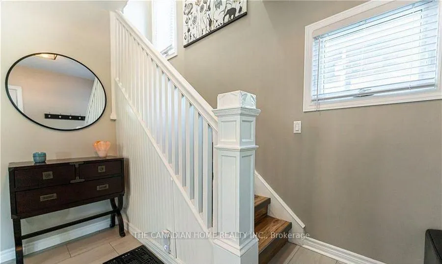 Photo 2 of 4354 Leader Lane, Niagara Falls, Downtown — HOMEH