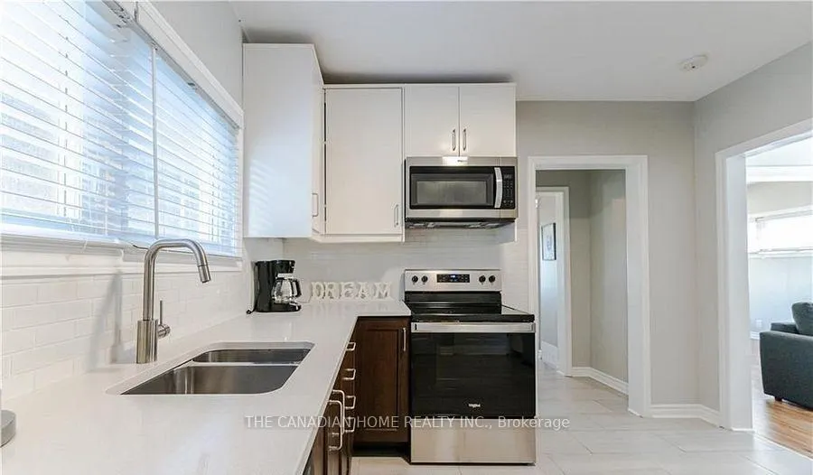 Photo 6 of 4354 Leader Lane, Niagara Falls, Downtown — HOMEH