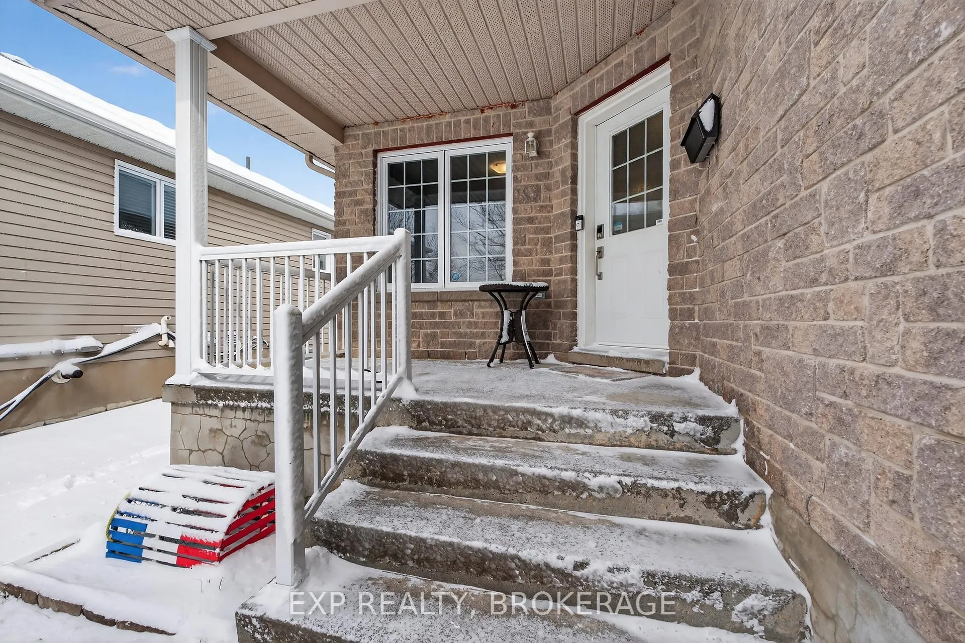 Photo 3 of 189 Kildare Avenue, Loyalist, Amherstview — HOMEH