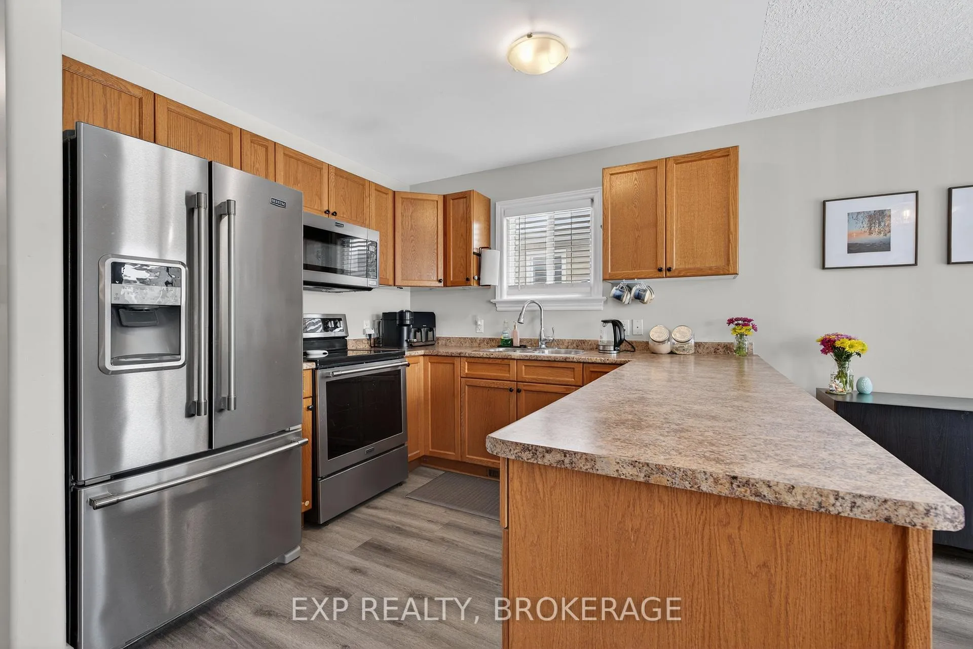Photo 13 of 189 Kildare Avenue, Loyalist, Amherstview — HOMEH