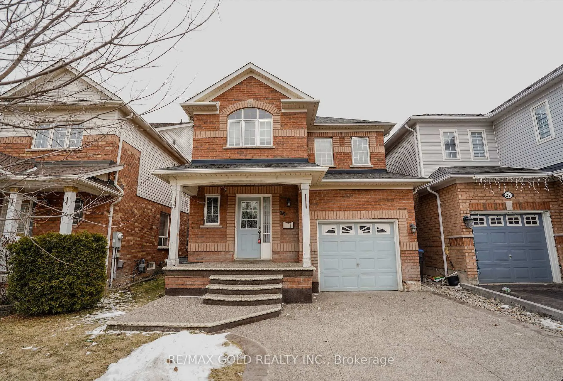 Front of 25 Spencer Drive