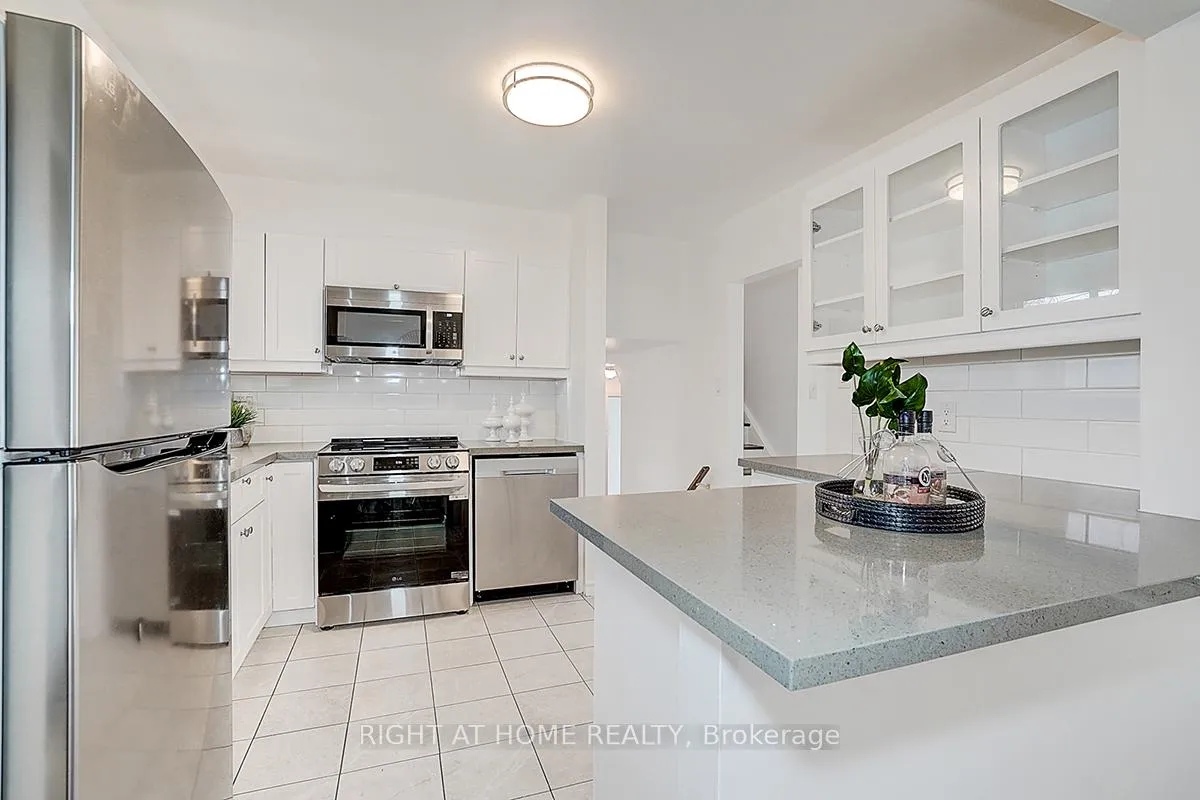 Photo 21 of 11 Tullamore Road, Brampton, Brampton East — HOMEH
