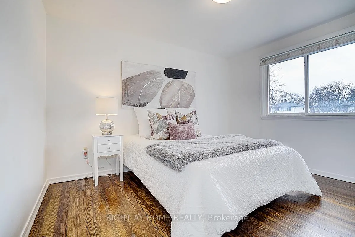 Photo 31 of 11 Tullamore Road, Brampton, Brampton East — HOMEH